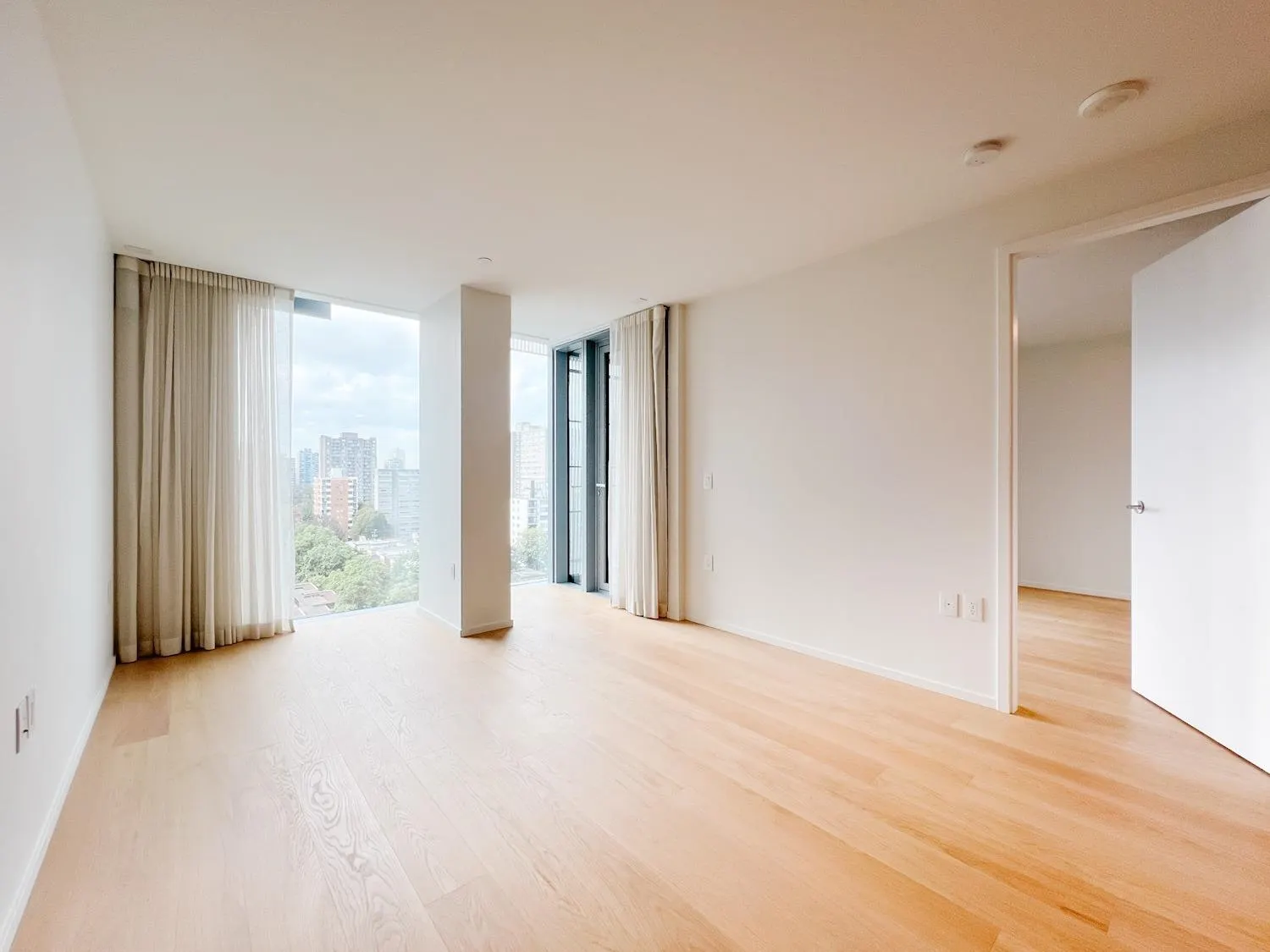 1568 Alberni Street #1406