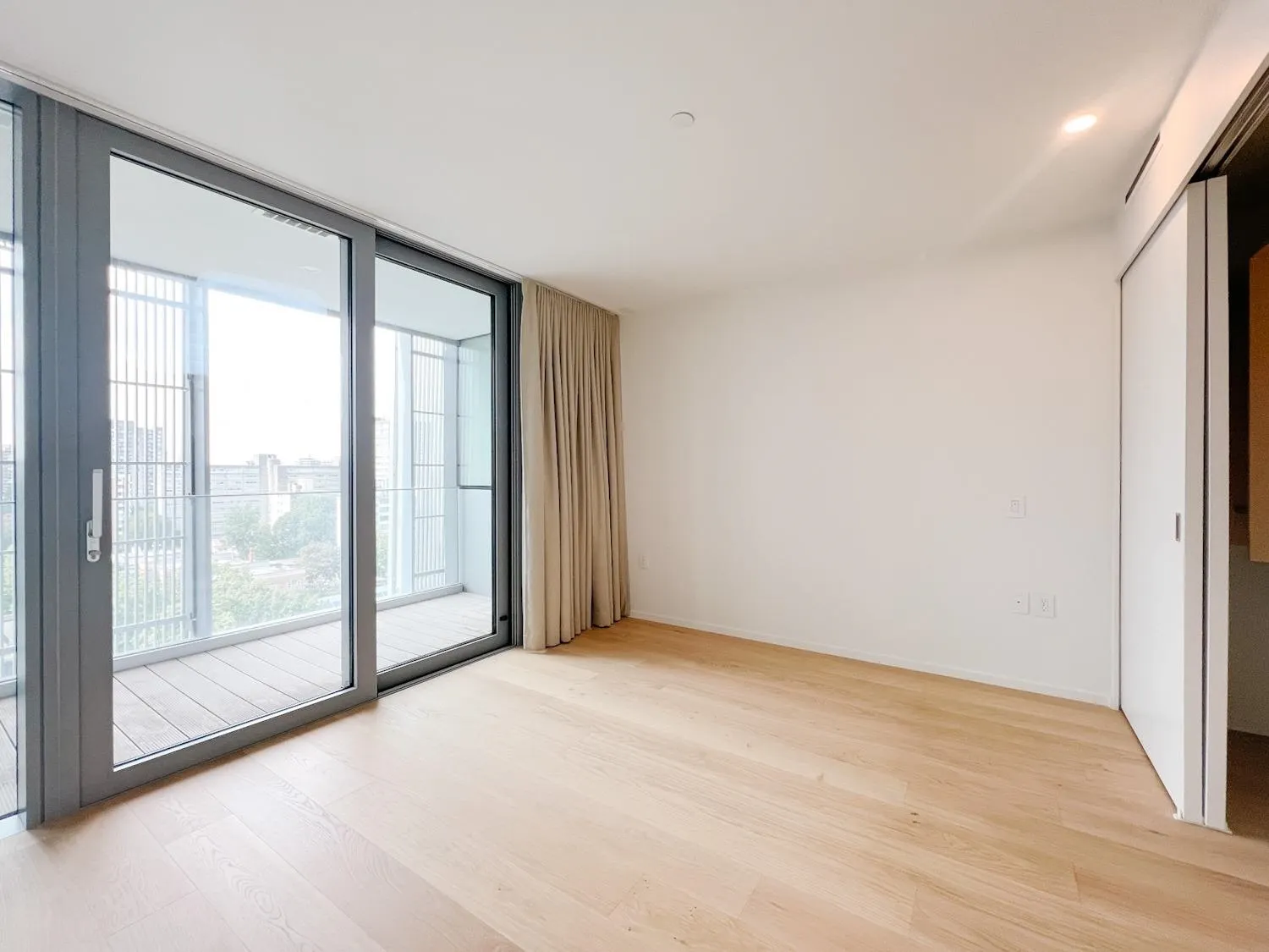 1568 Alberni Street #1406