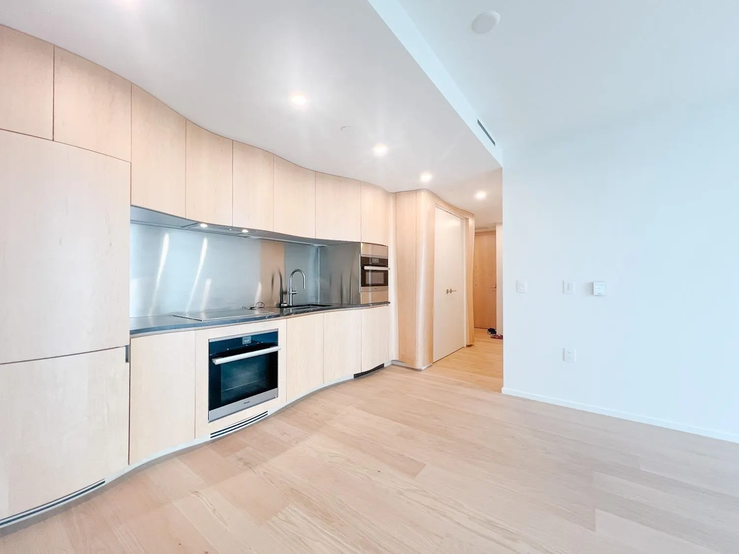 1568 Alberni Street #1406