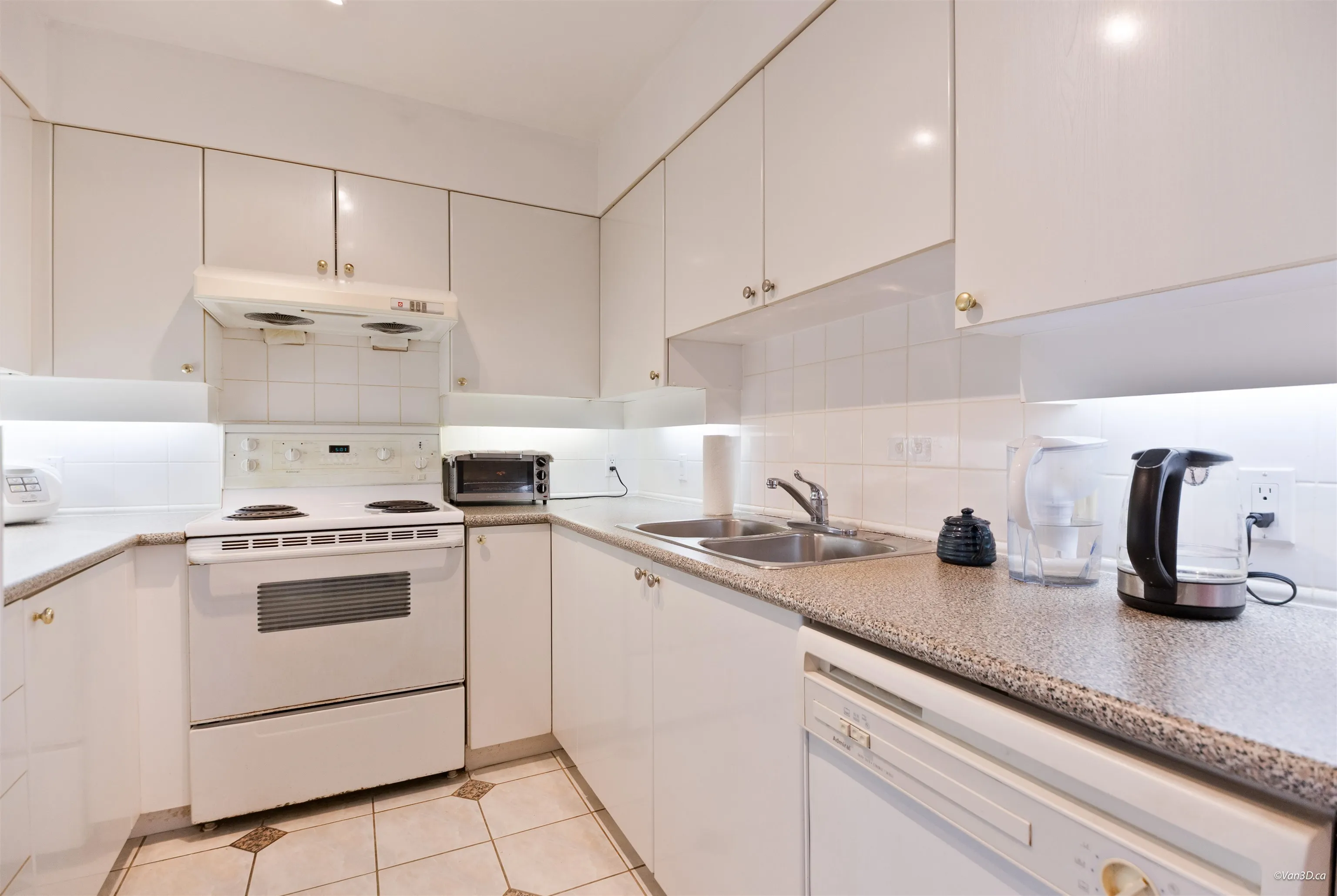 8171 Saba Road #801