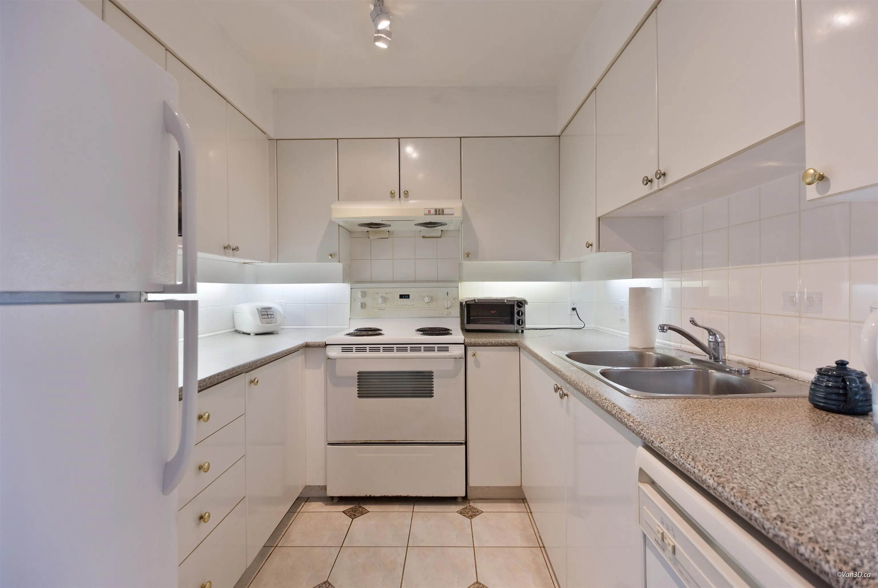 8171 Saba Road #801