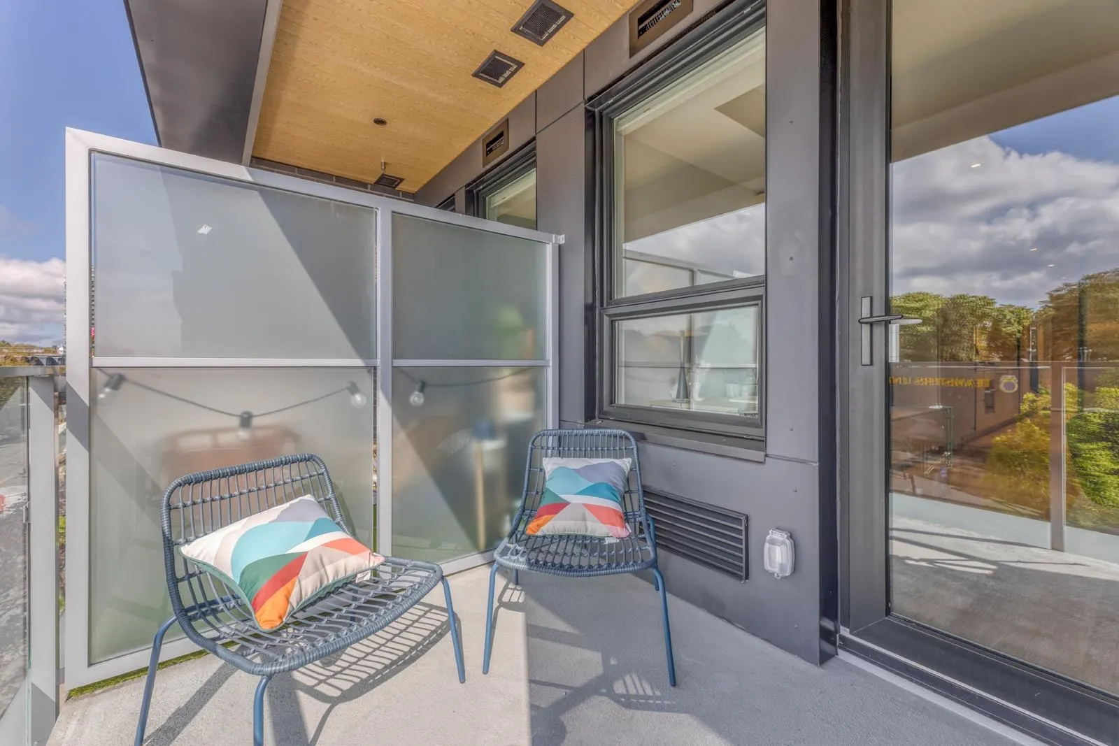 2471 St. George Street #512