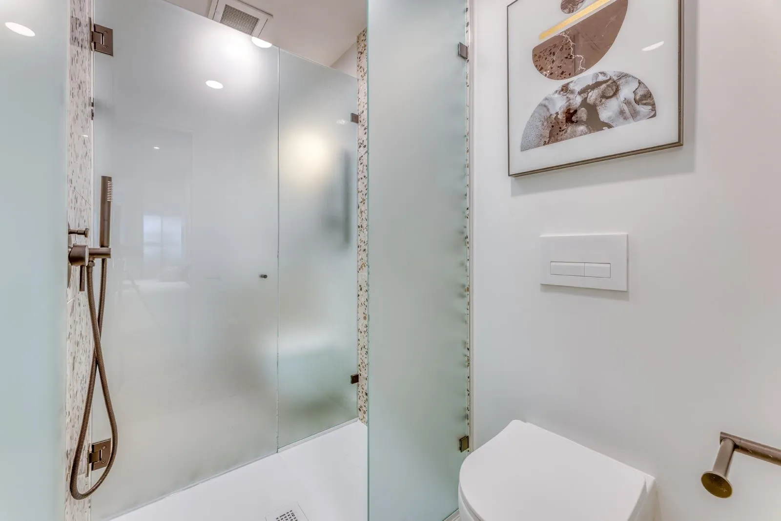 2471 St. George Street #512