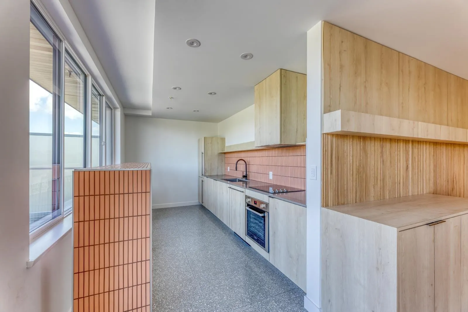 2471 St. George Street #512