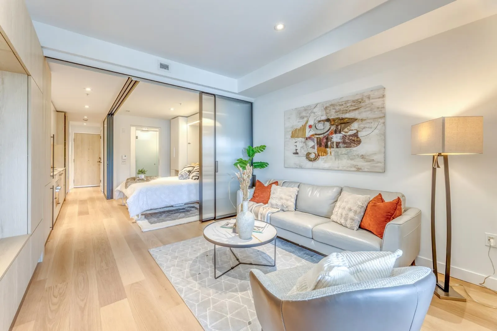 2471 St. George Street #512