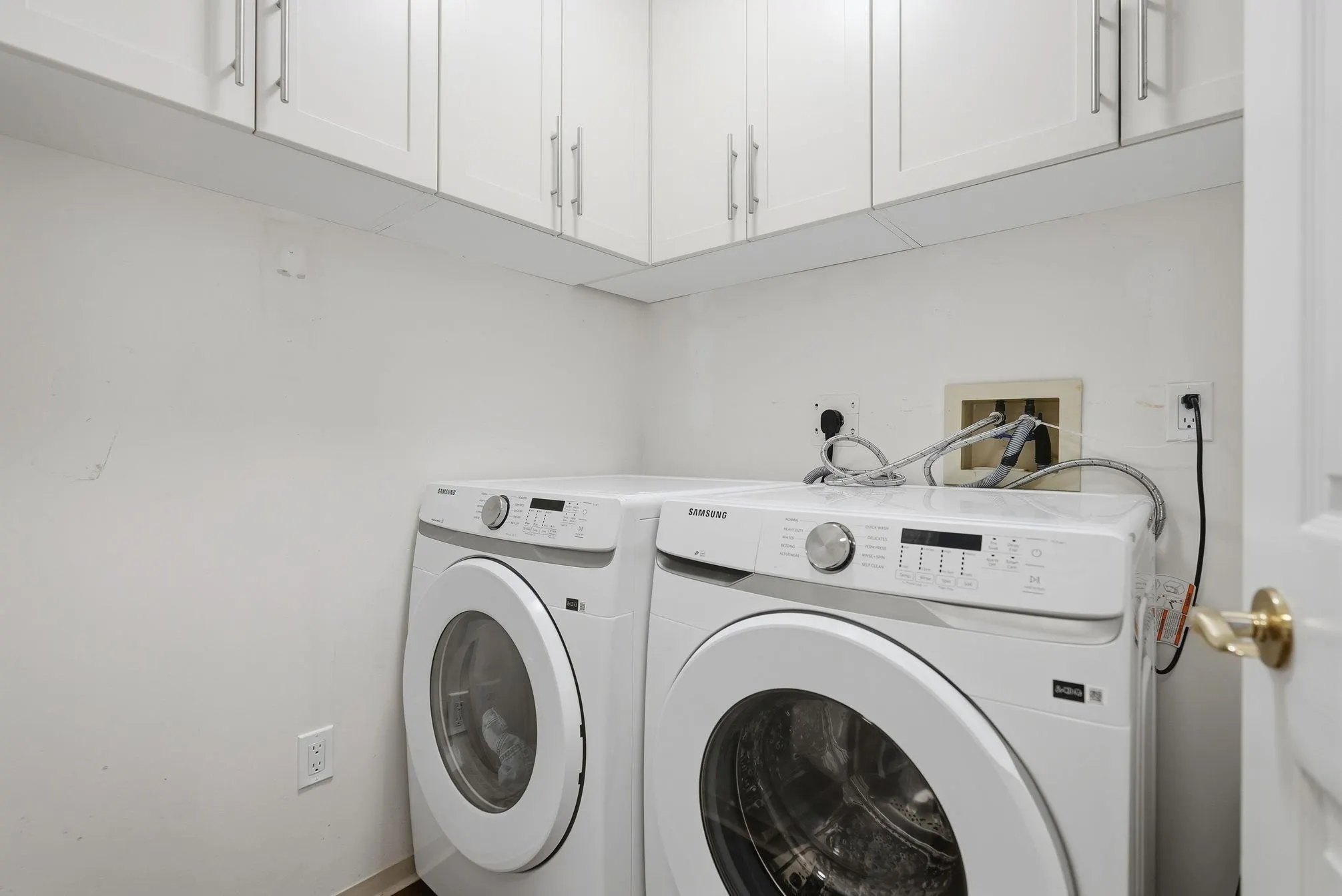 1172 55 Street #106