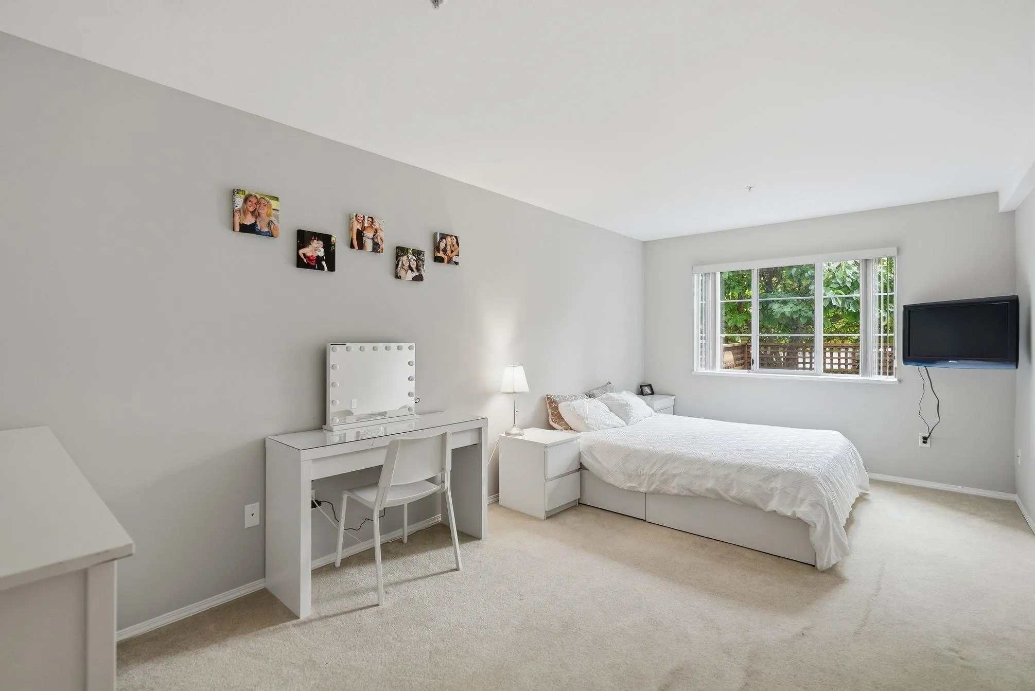 1172 55 Street #106