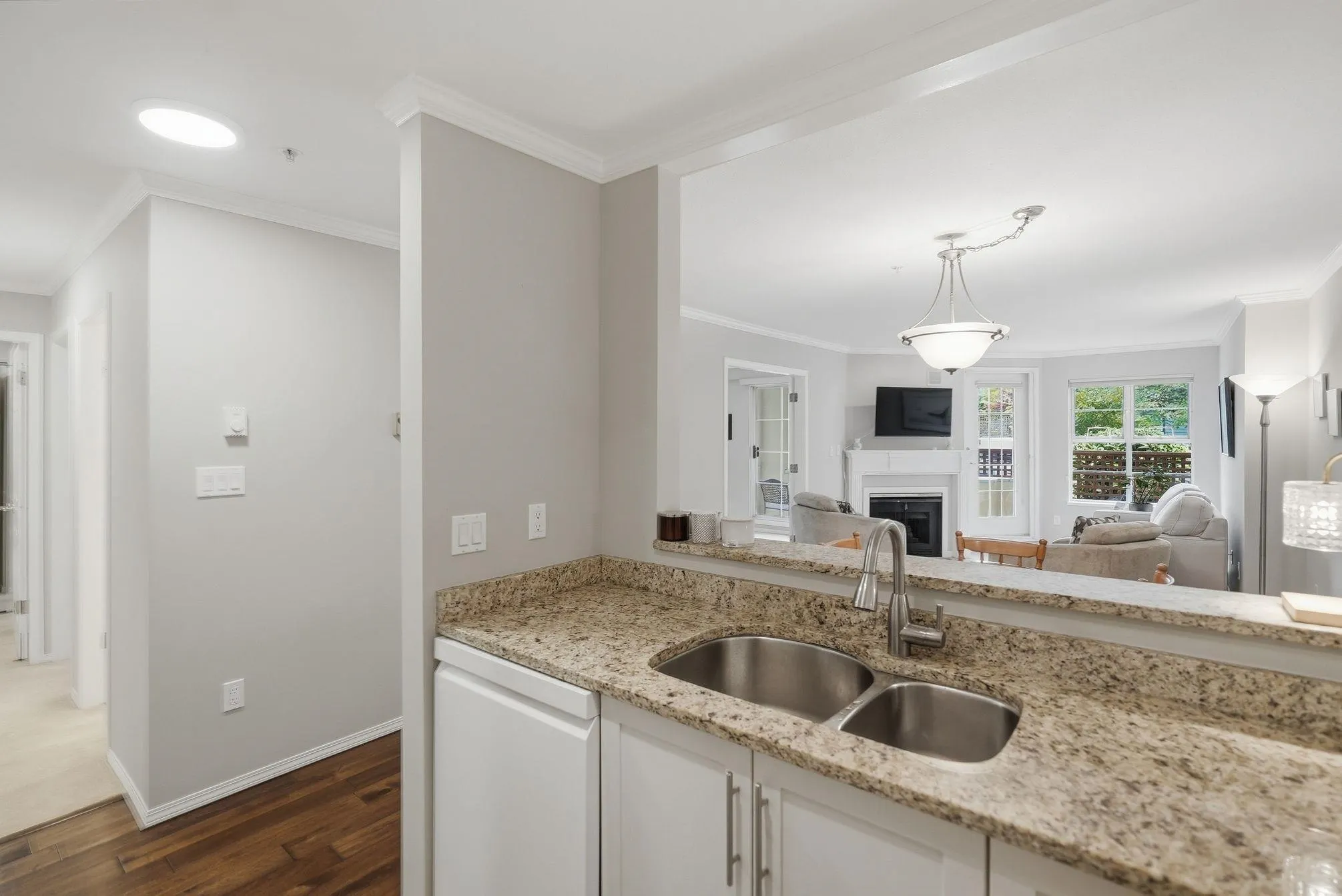 1172 55 Street #106