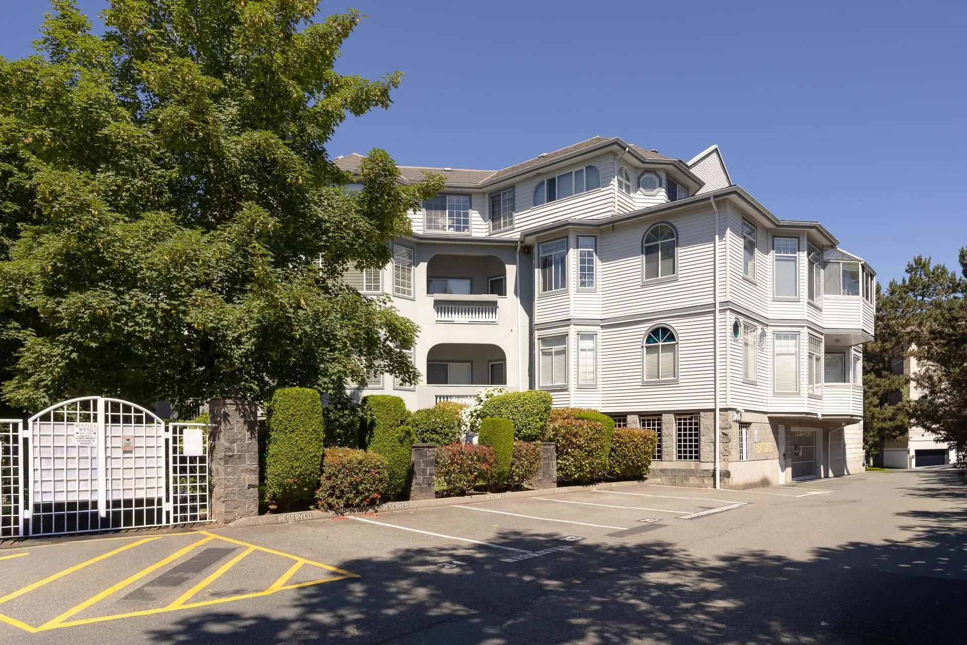 7651 Abercrombie Drive #201