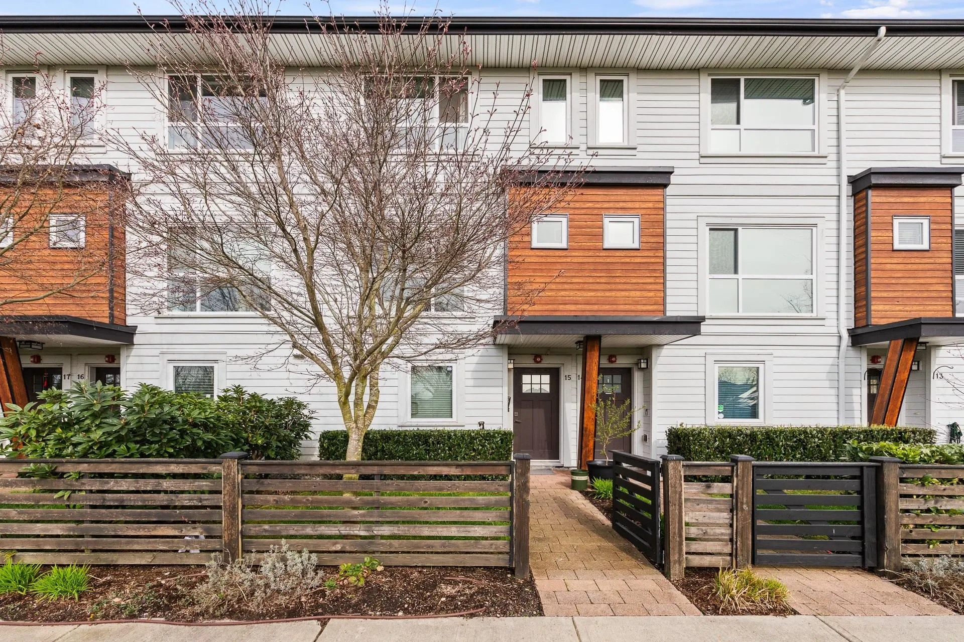 240 Jardine Street #15
