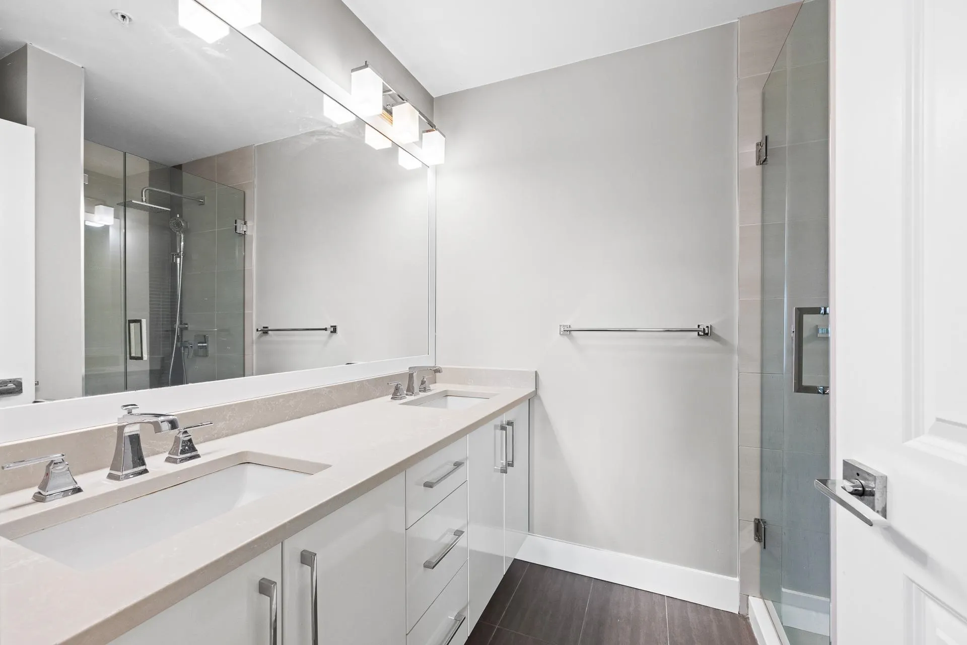 240 Jardine Street #15
