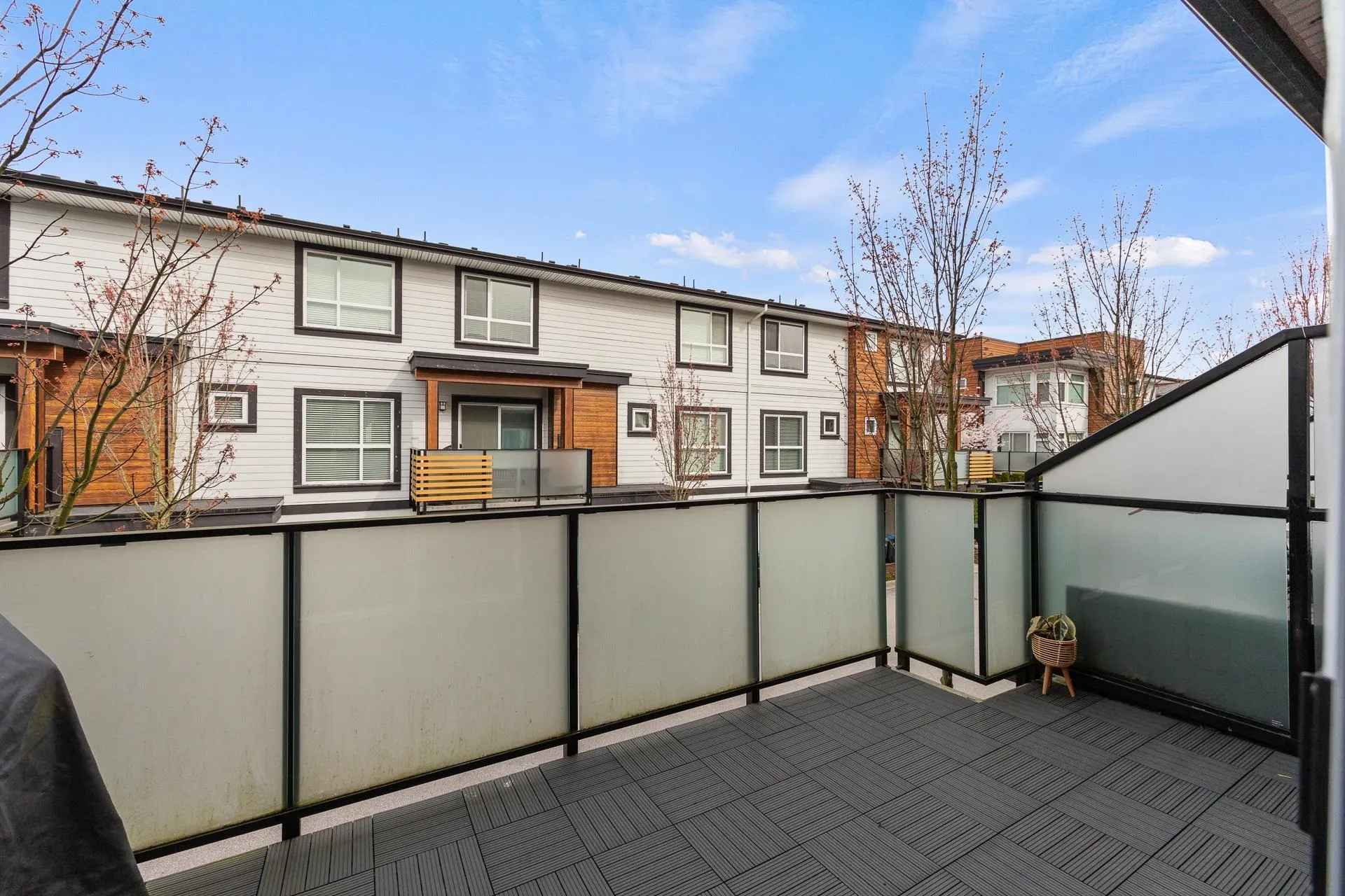 240 Jardine Street #15