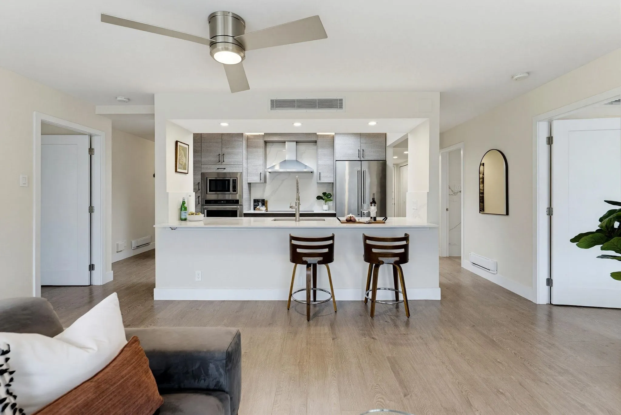 1225 Barclay Street #PH2-802