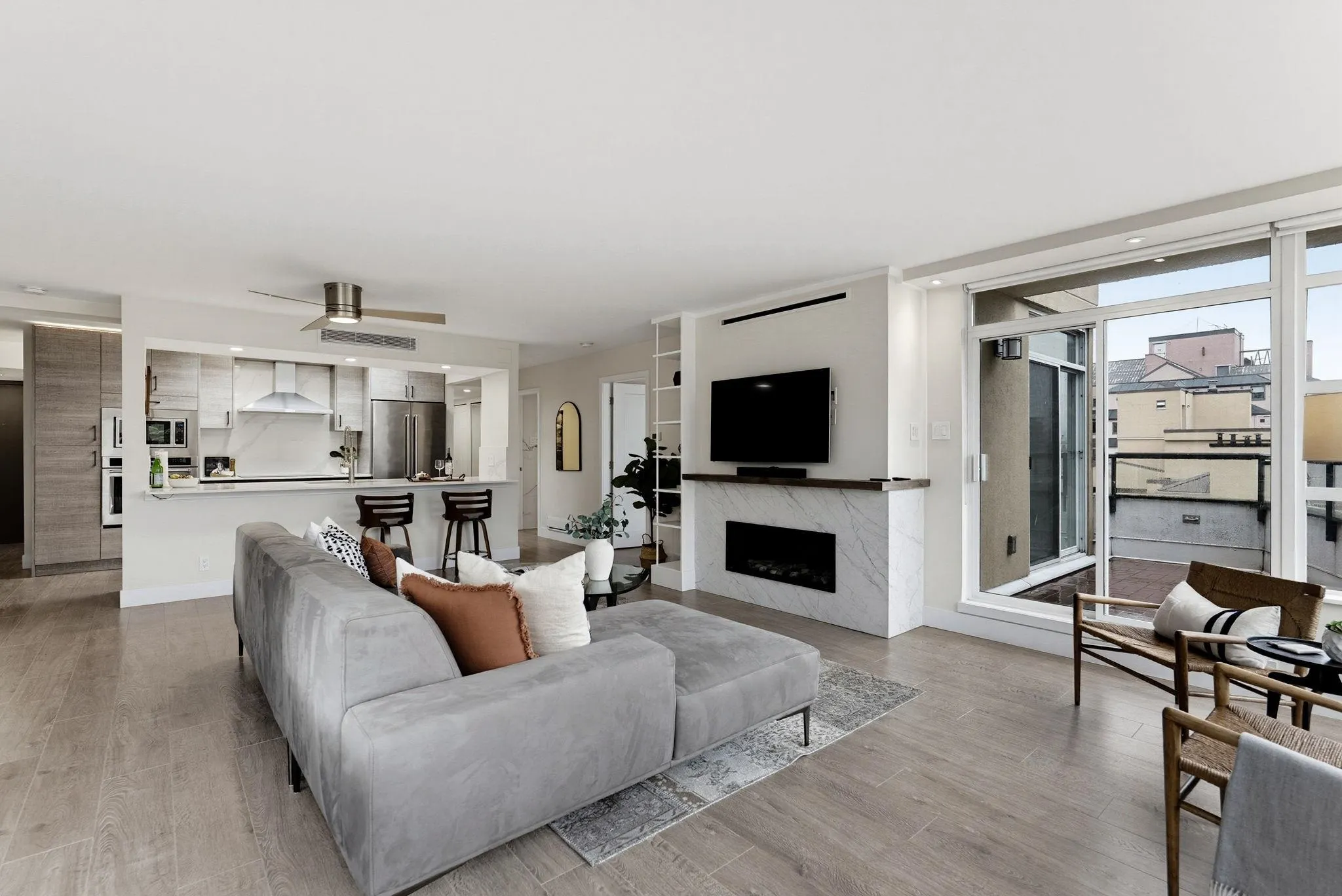 1225 Barclay Street #PH2-802