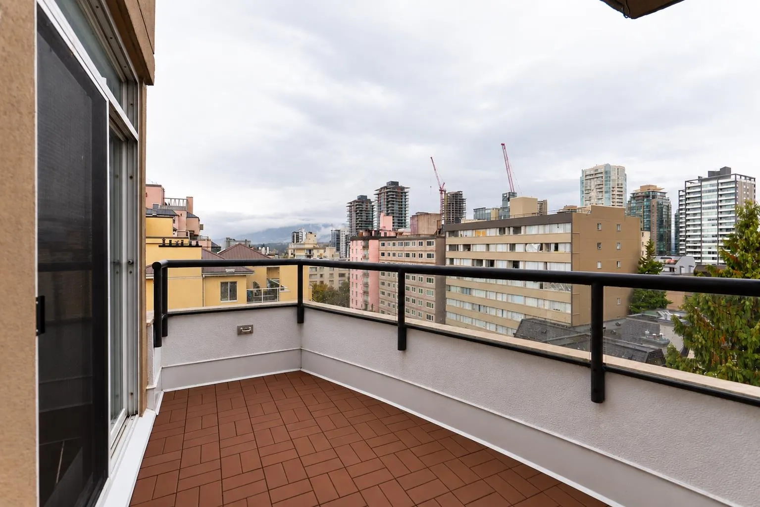 1225 Barclay Street #PH2-802