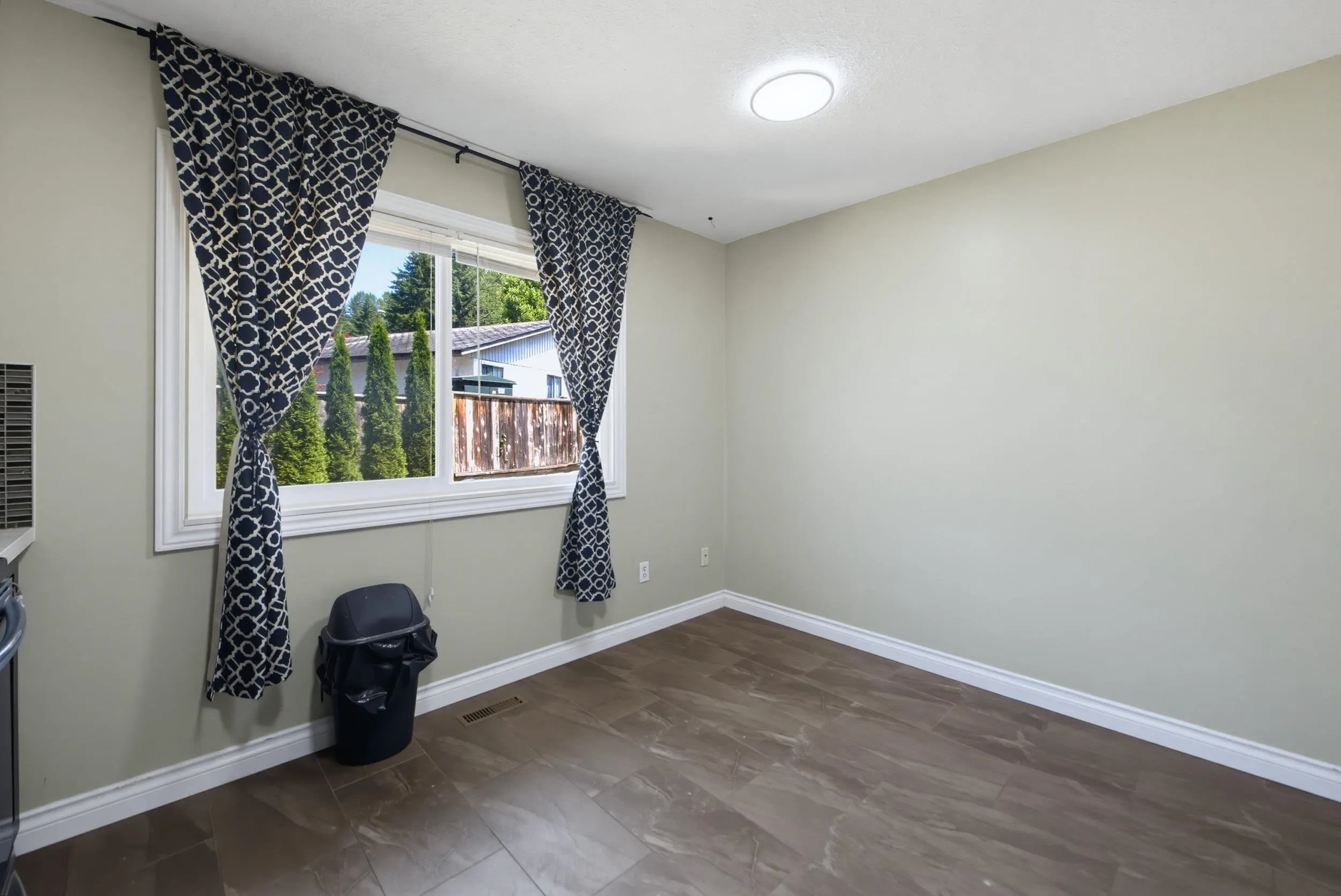 1194 Colin Place