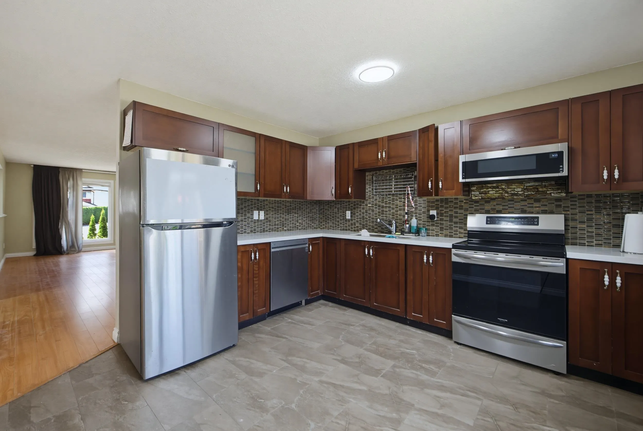 1194 Colin Place