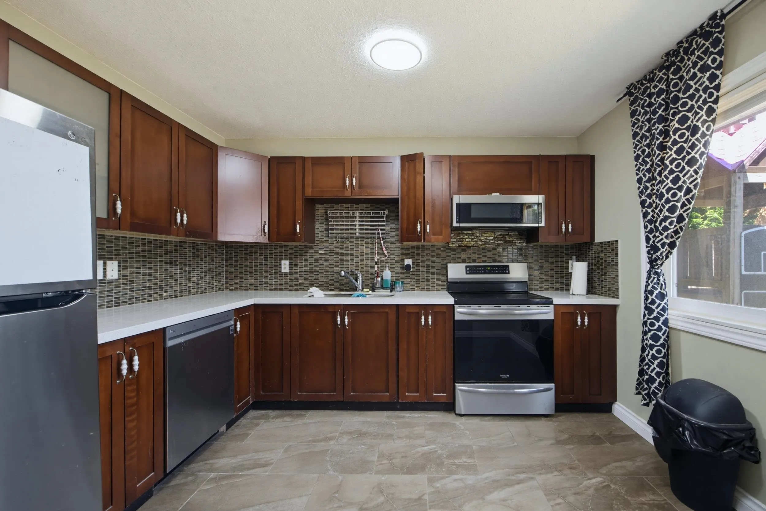 1194 Colin Place