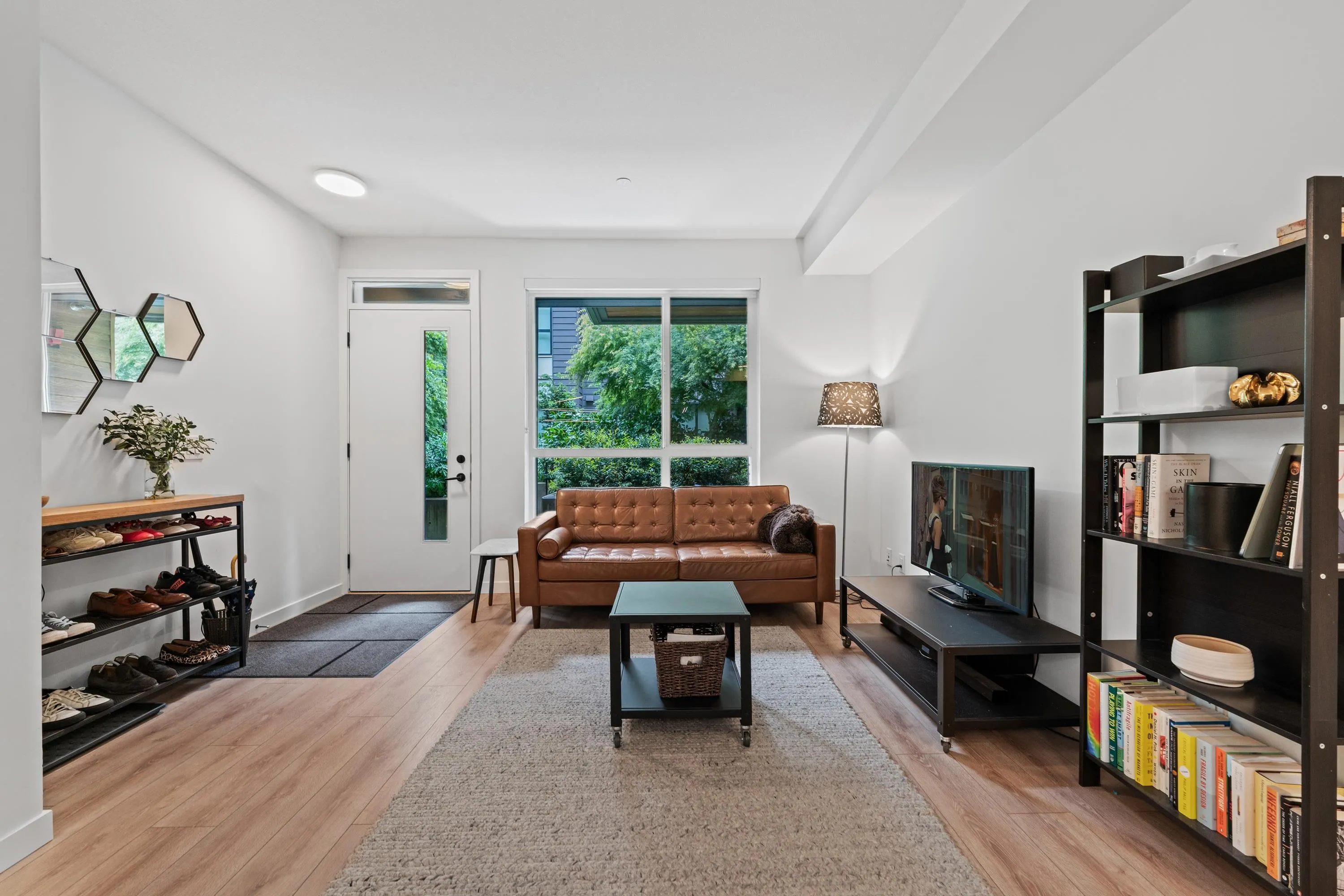 533 E 3rd Street #29