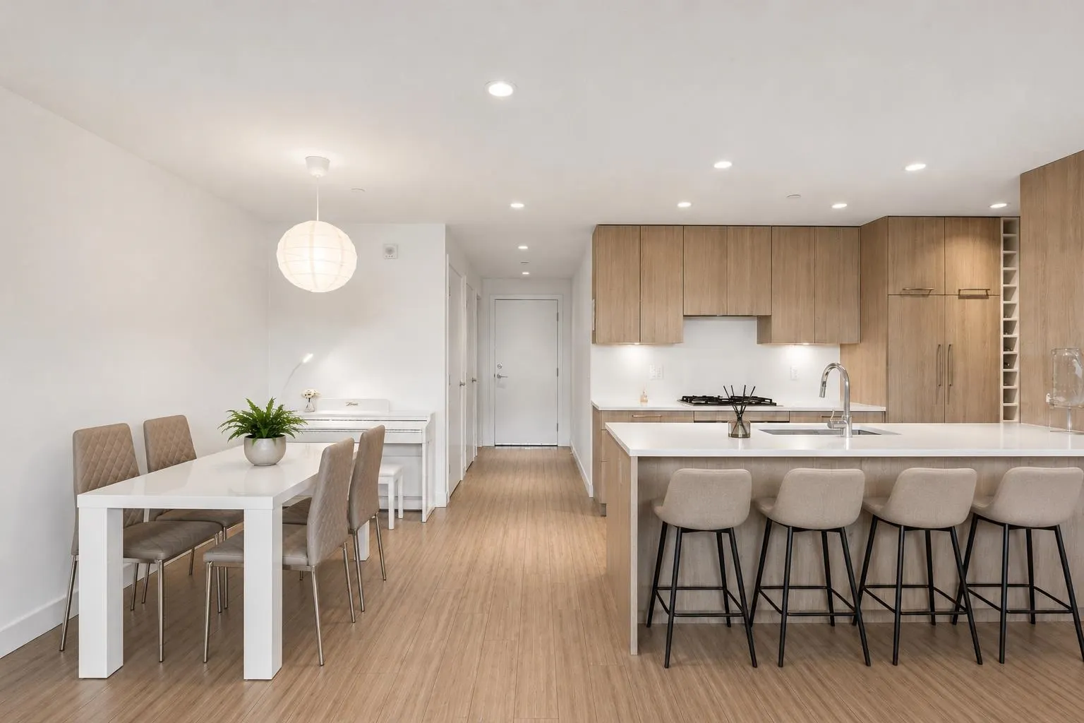 747 E 3rd Street #203