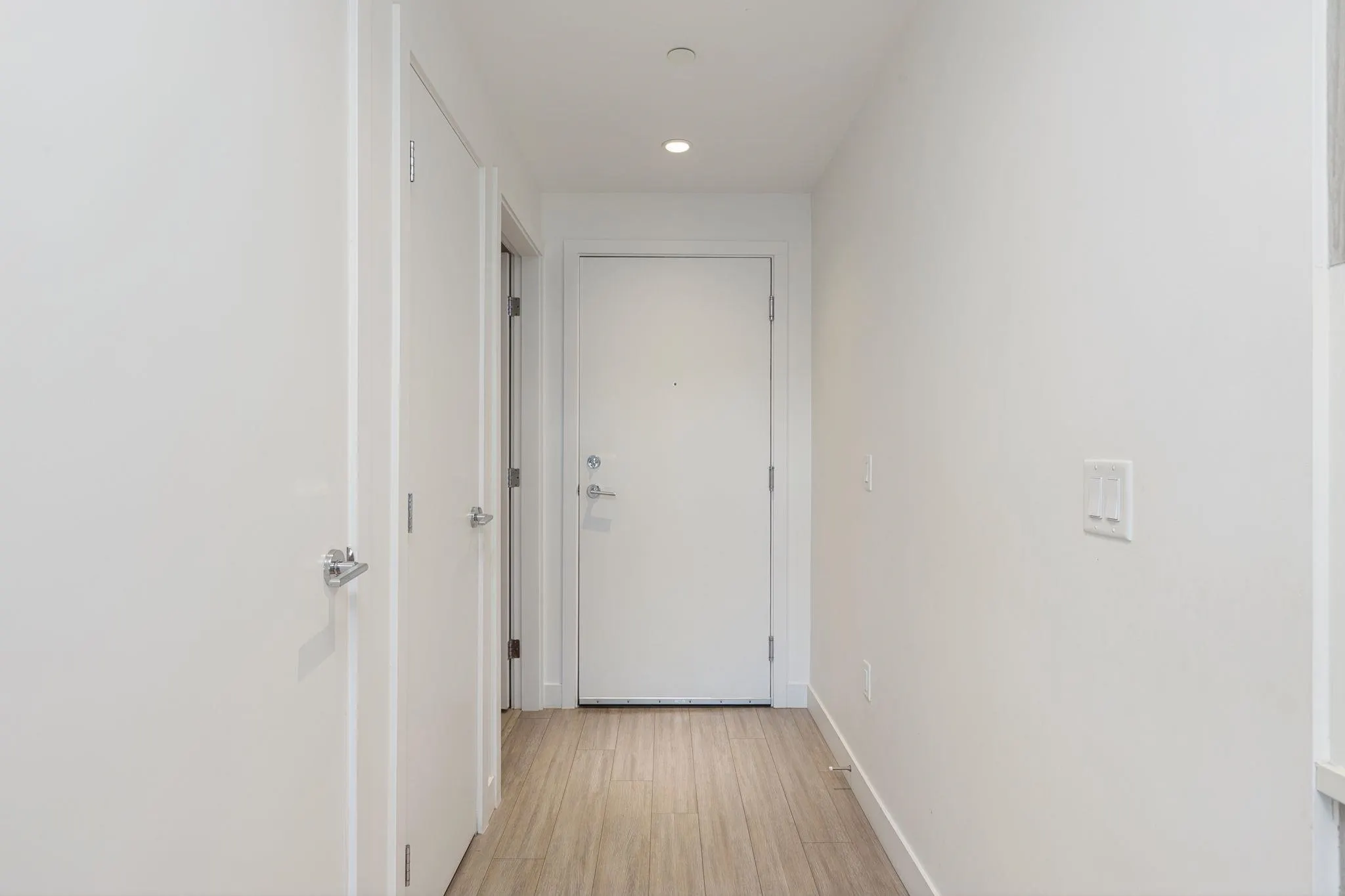 747 E 3rd Street #203