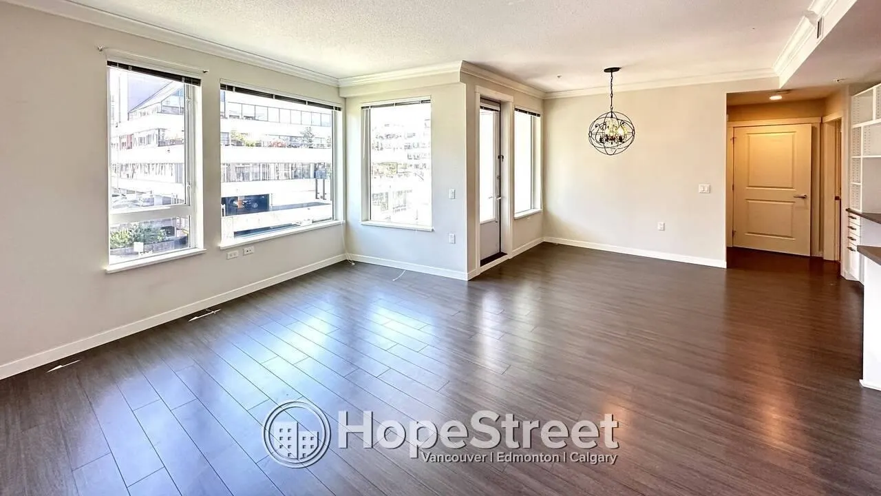 255 1 West Street #222