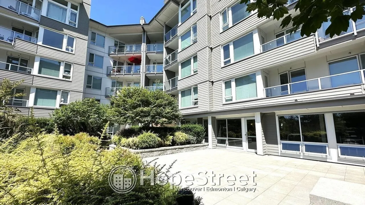 255 1 West Street #222
