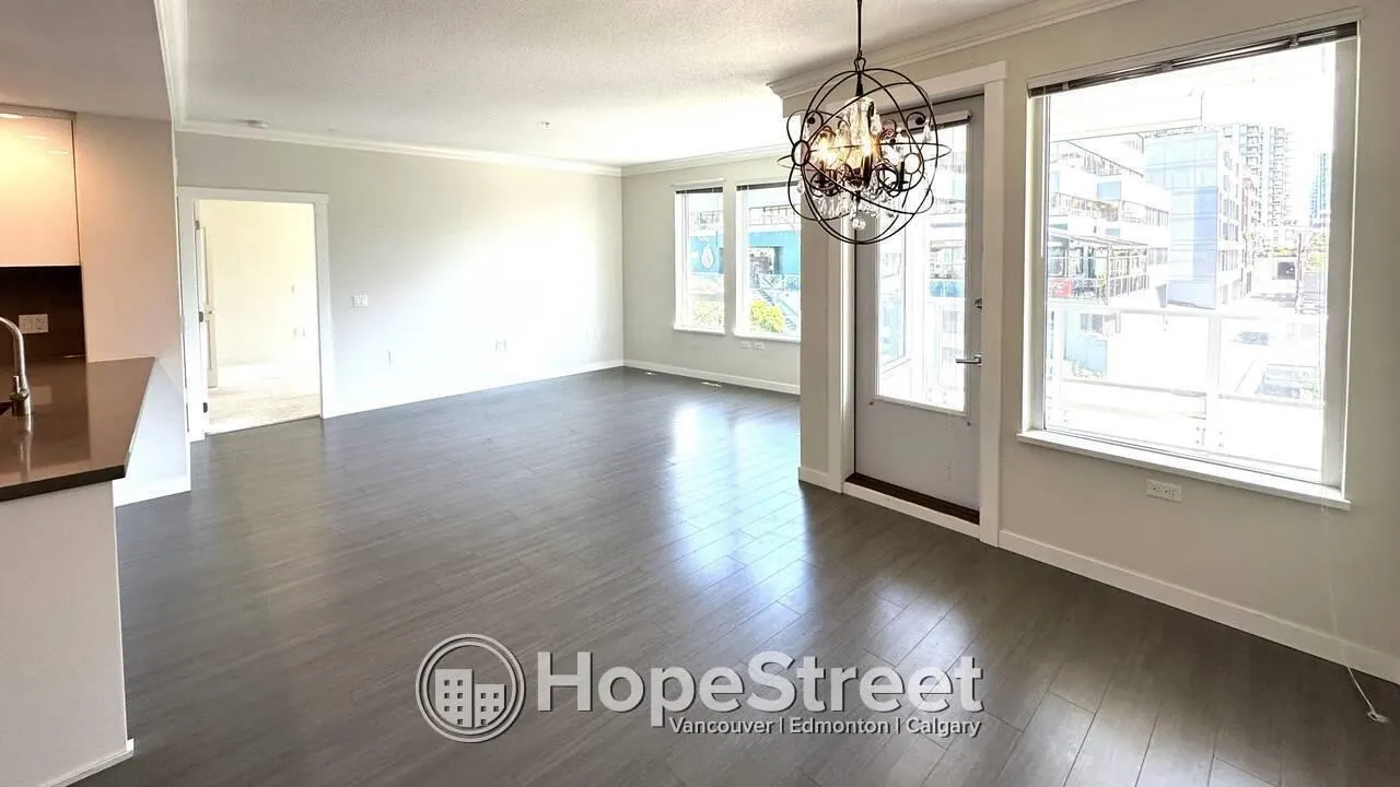 255 1 West Street #222