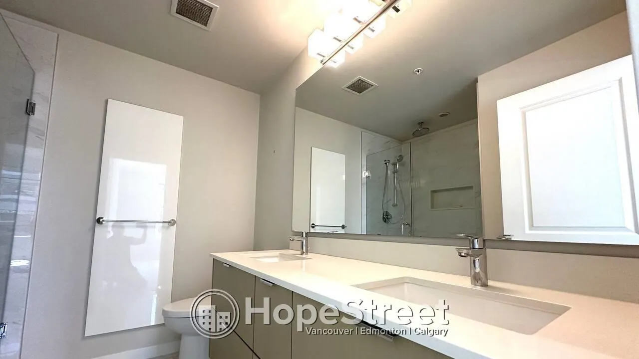 255 1 West Street #222