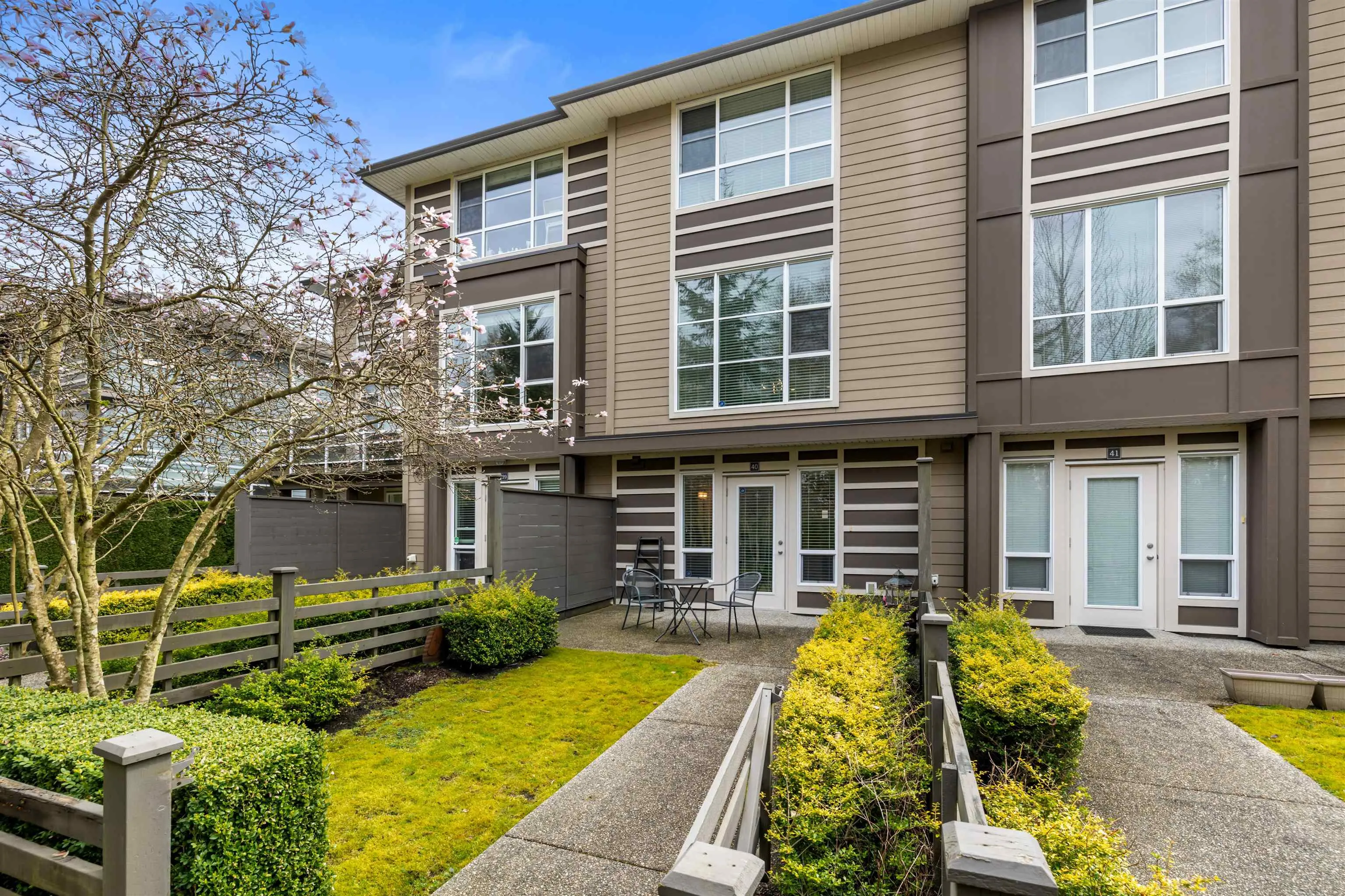 15405 31 Avenue #40