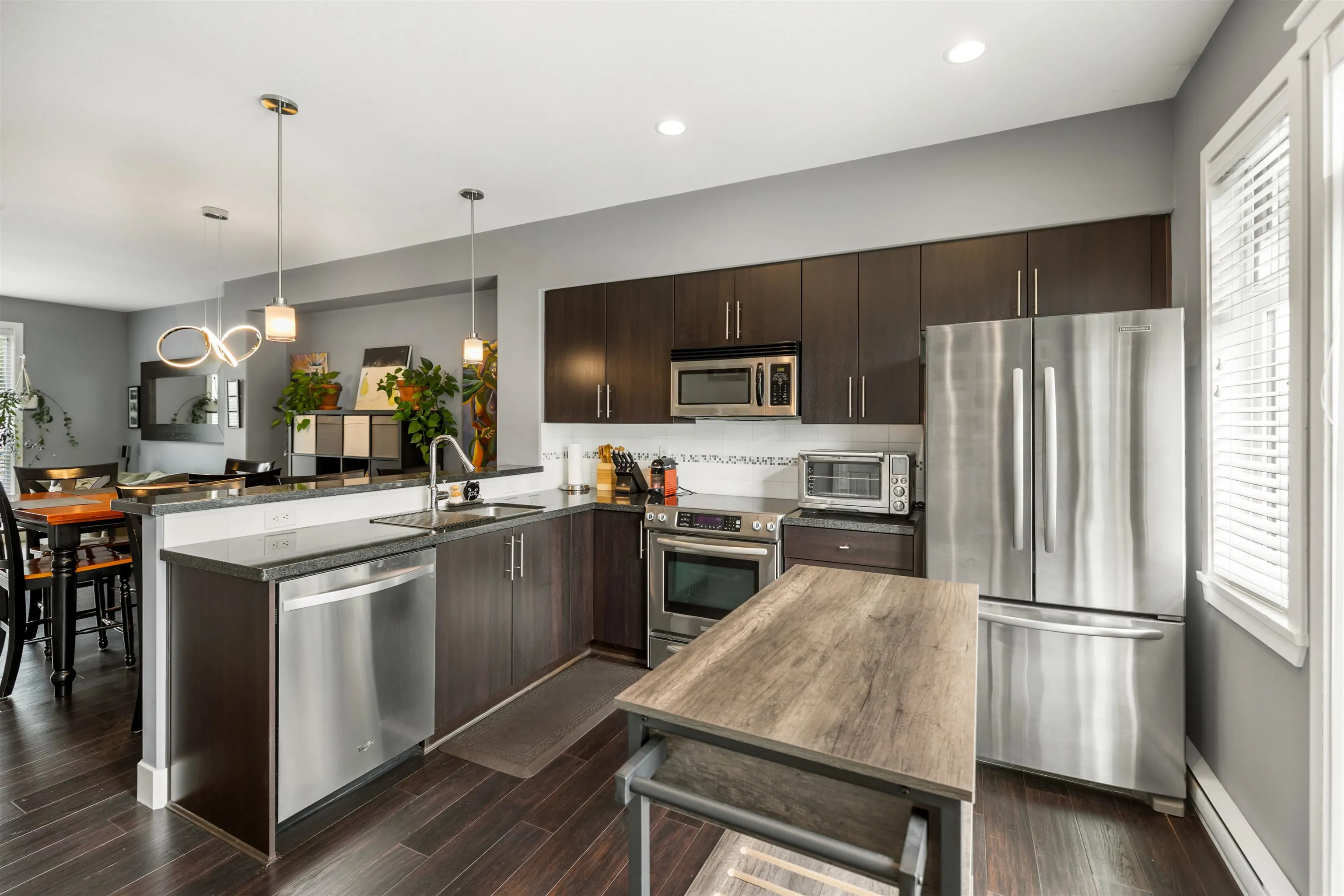 15405 31 Avenue #40