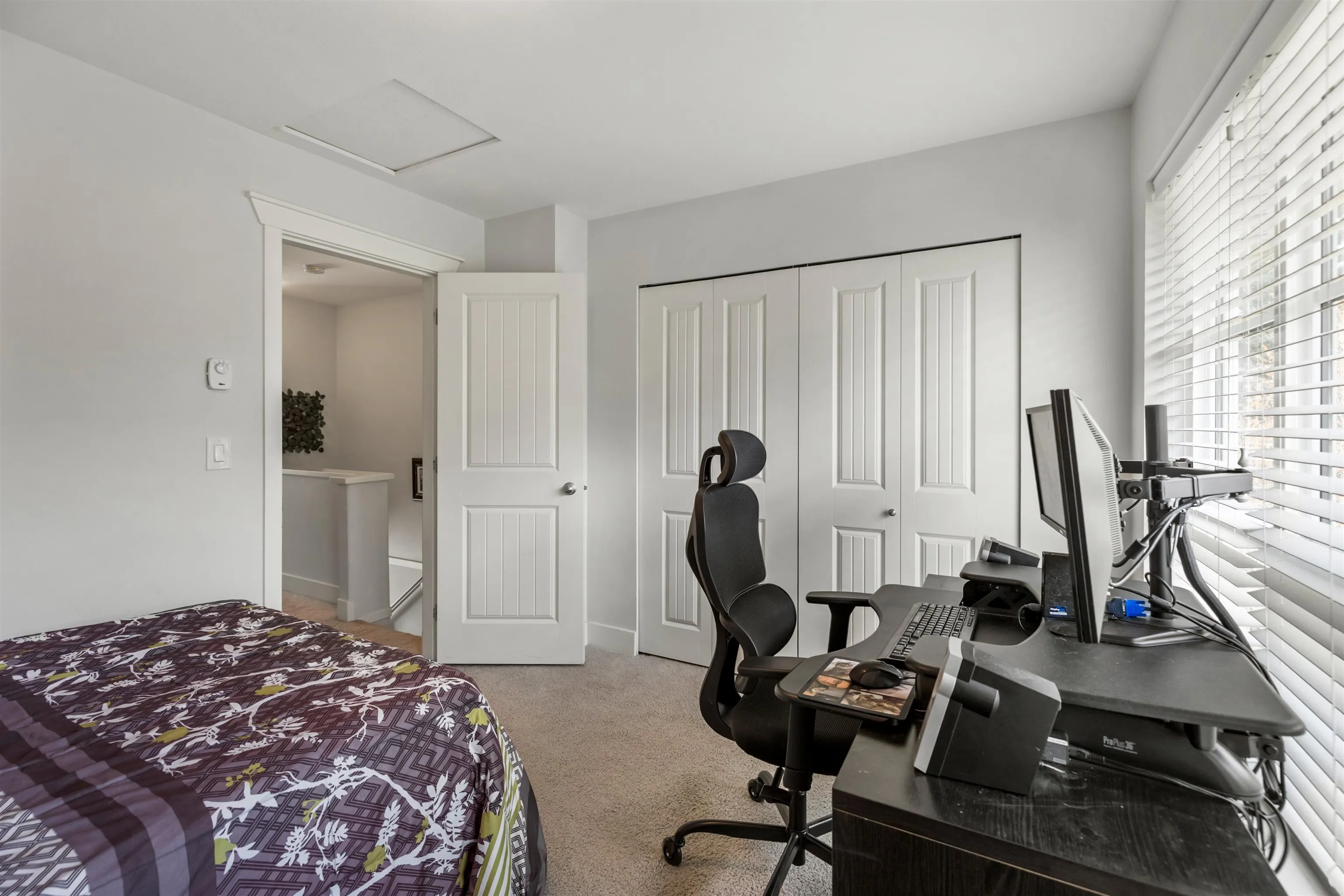 15405 31 Avenue #40
