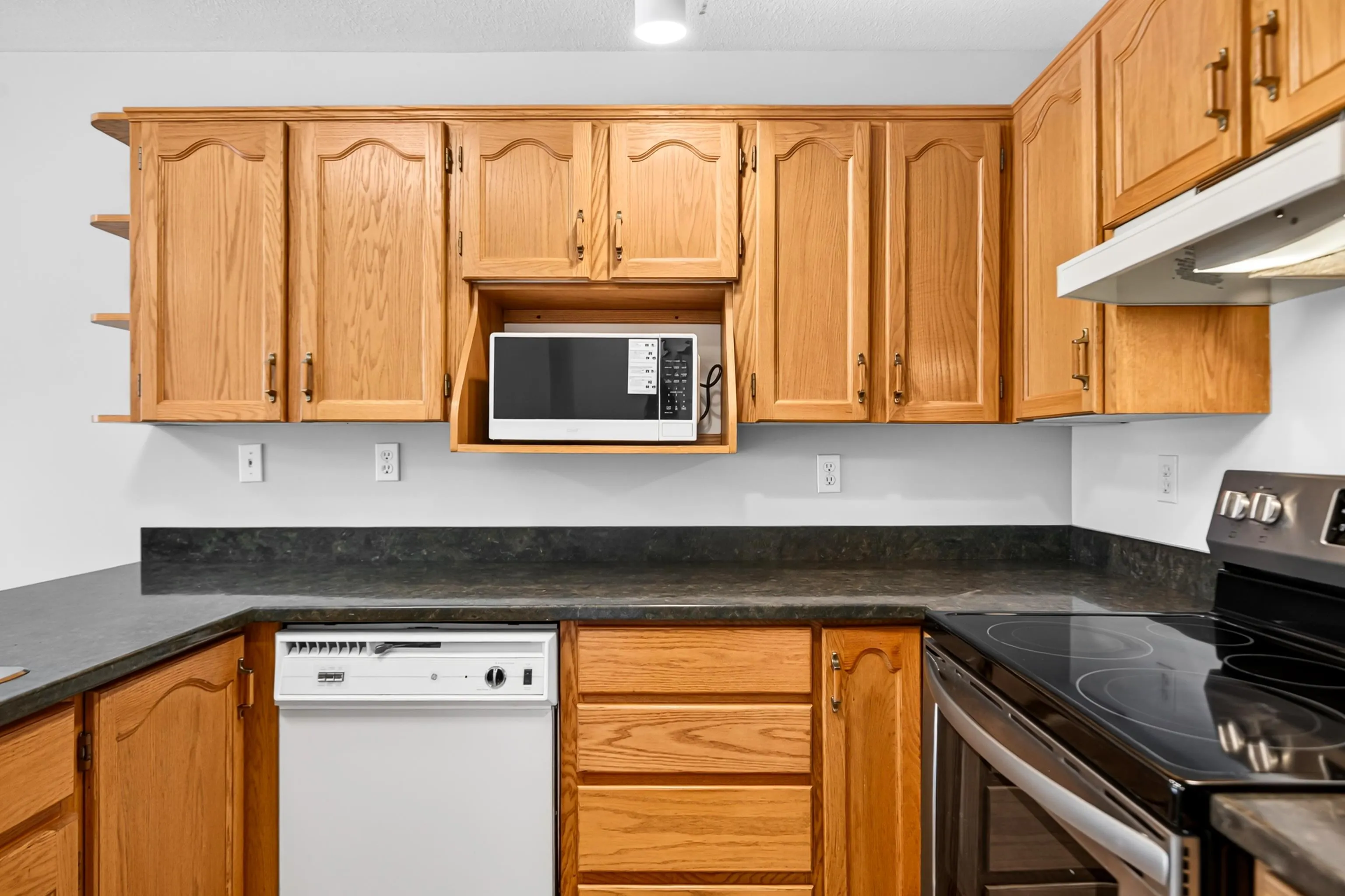 19270 119 Avenue ##13