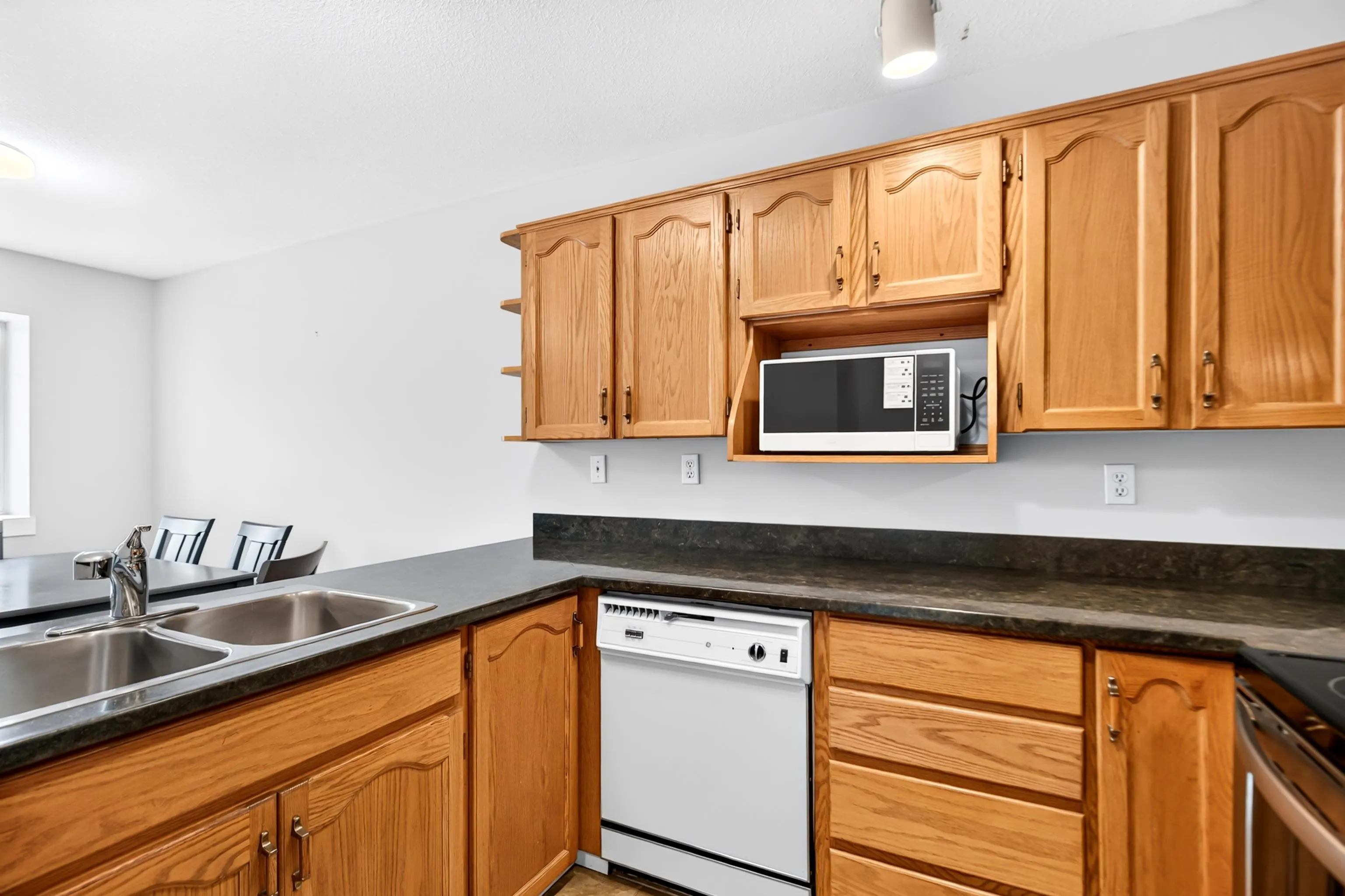 19270 119 Avenue ##13
