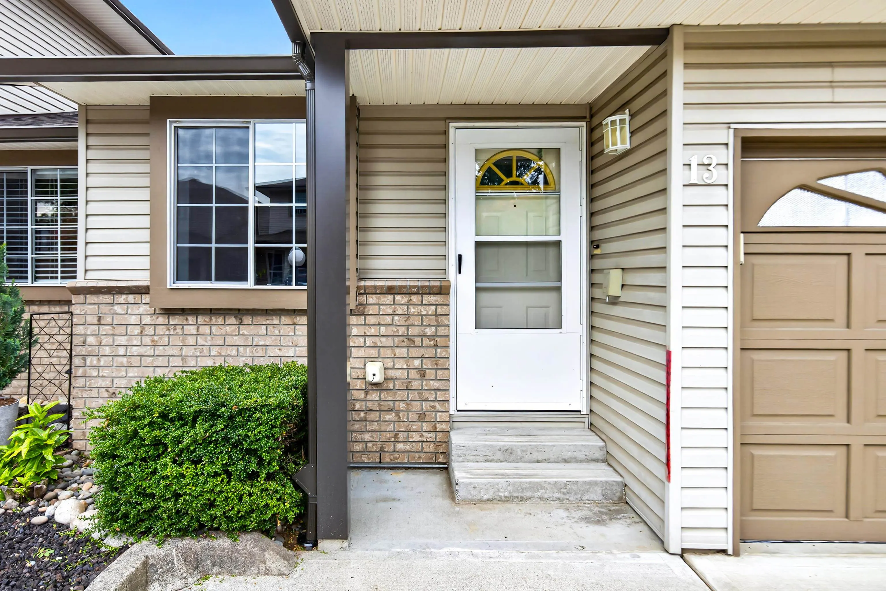 19270 119 Avenue ##13