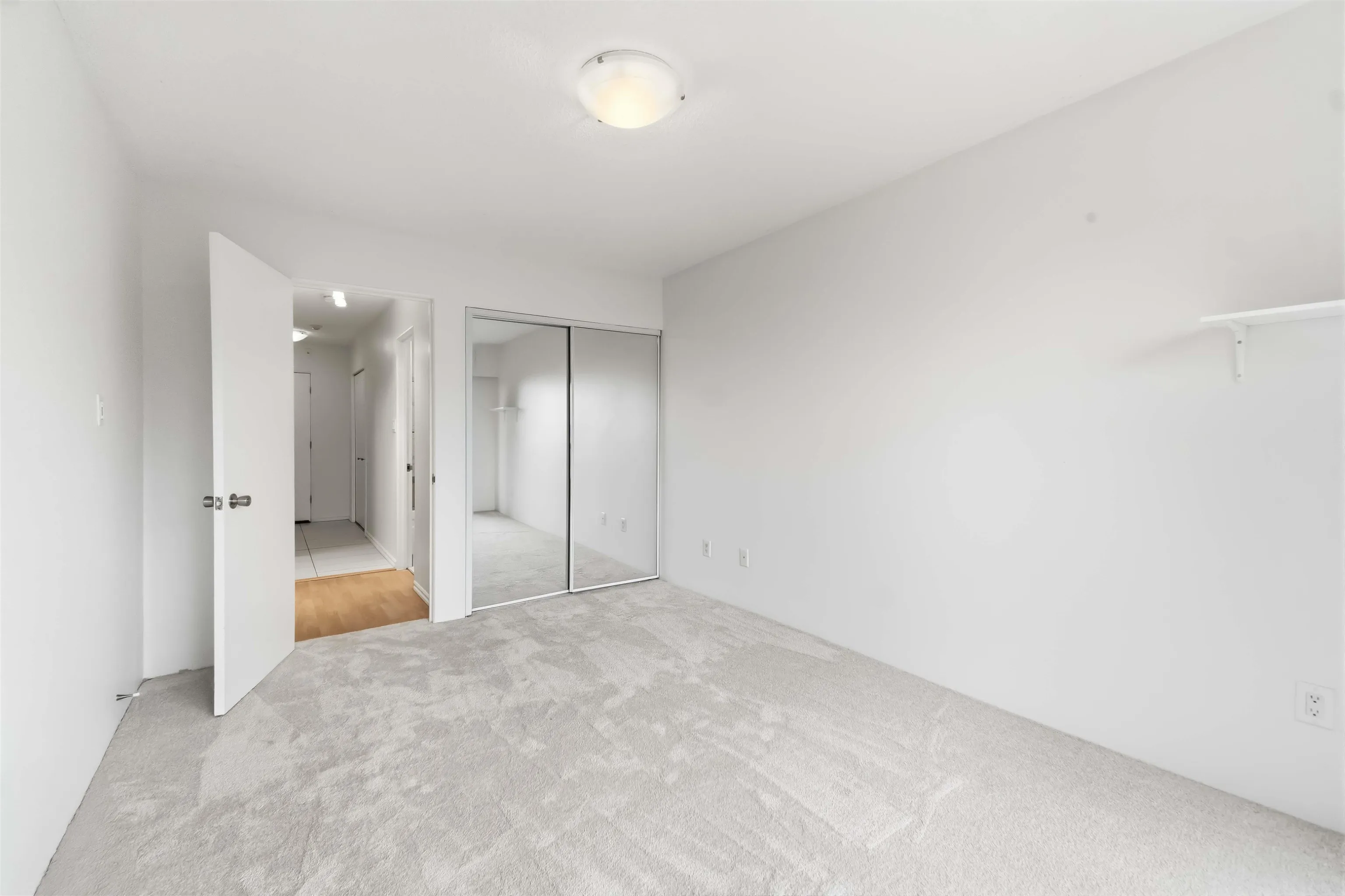 211 W 3rd Street #302