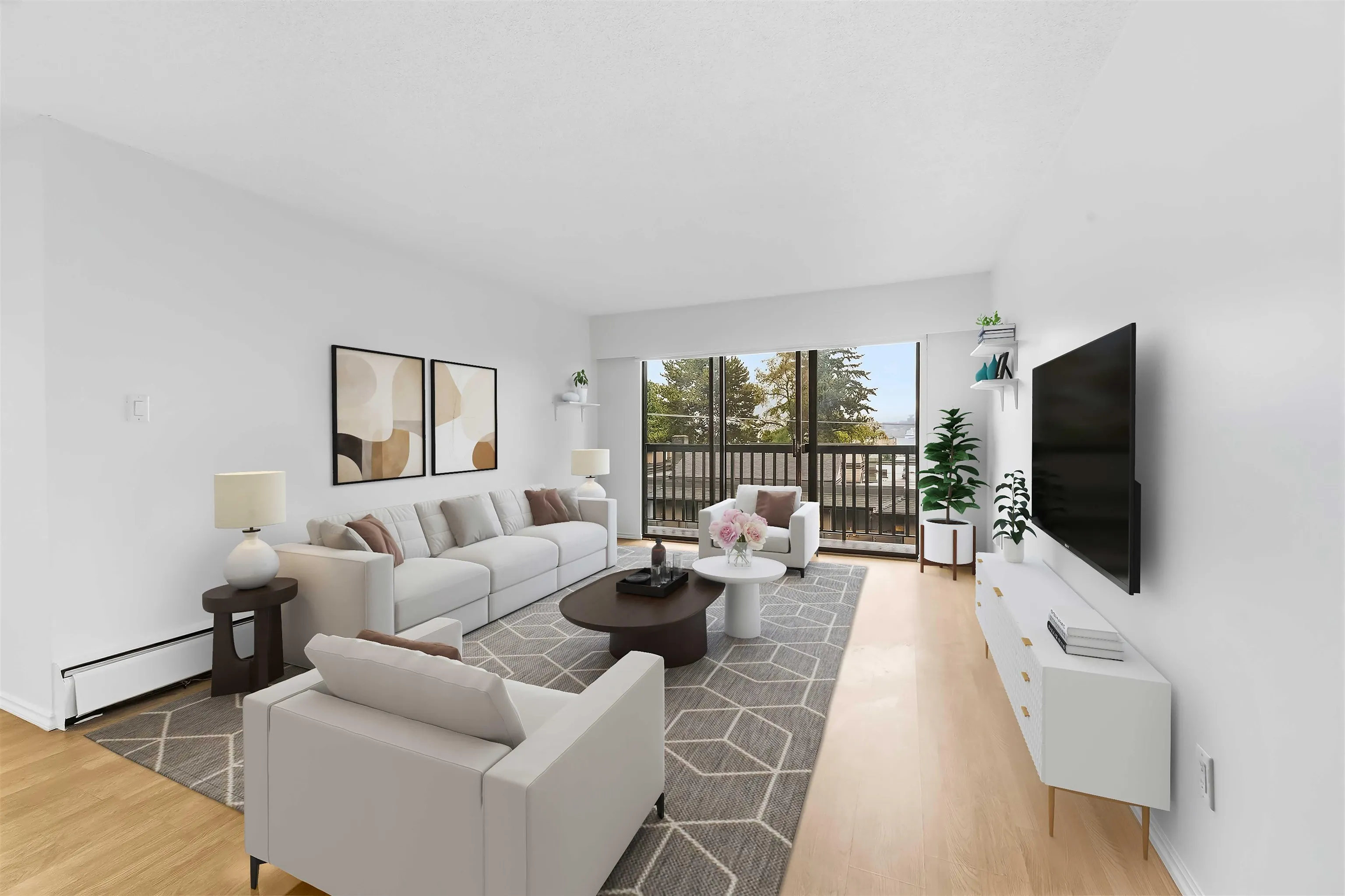 211 W 3rd Street #302