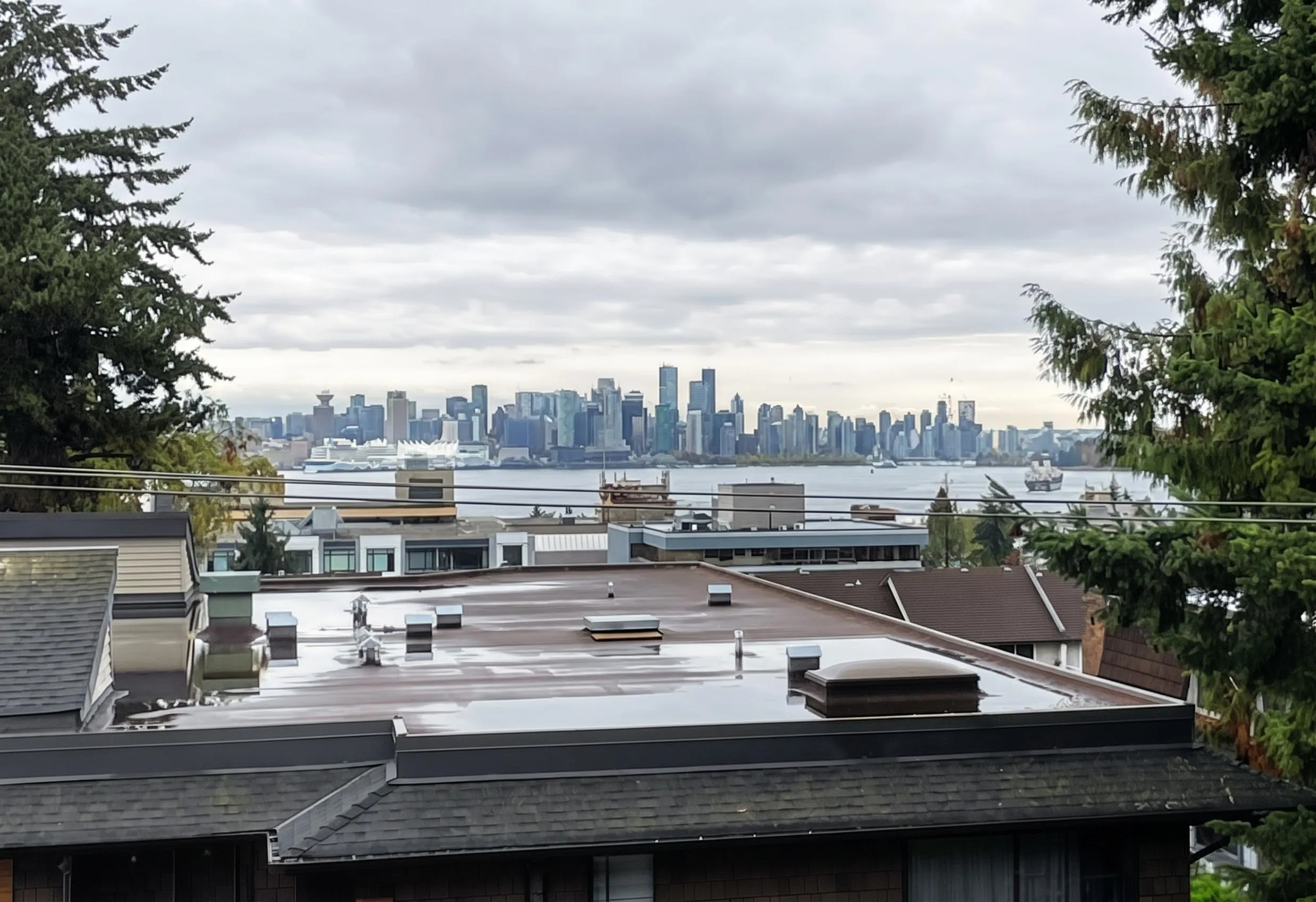 211 W 3rd Street #302