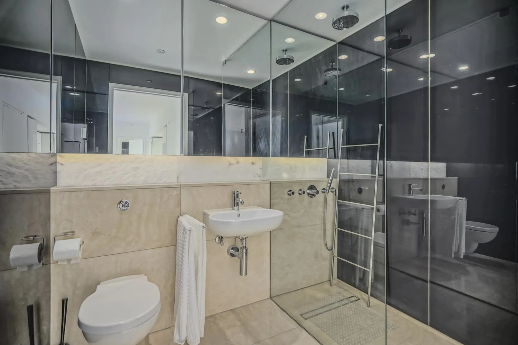838 W Hastings Street #2802