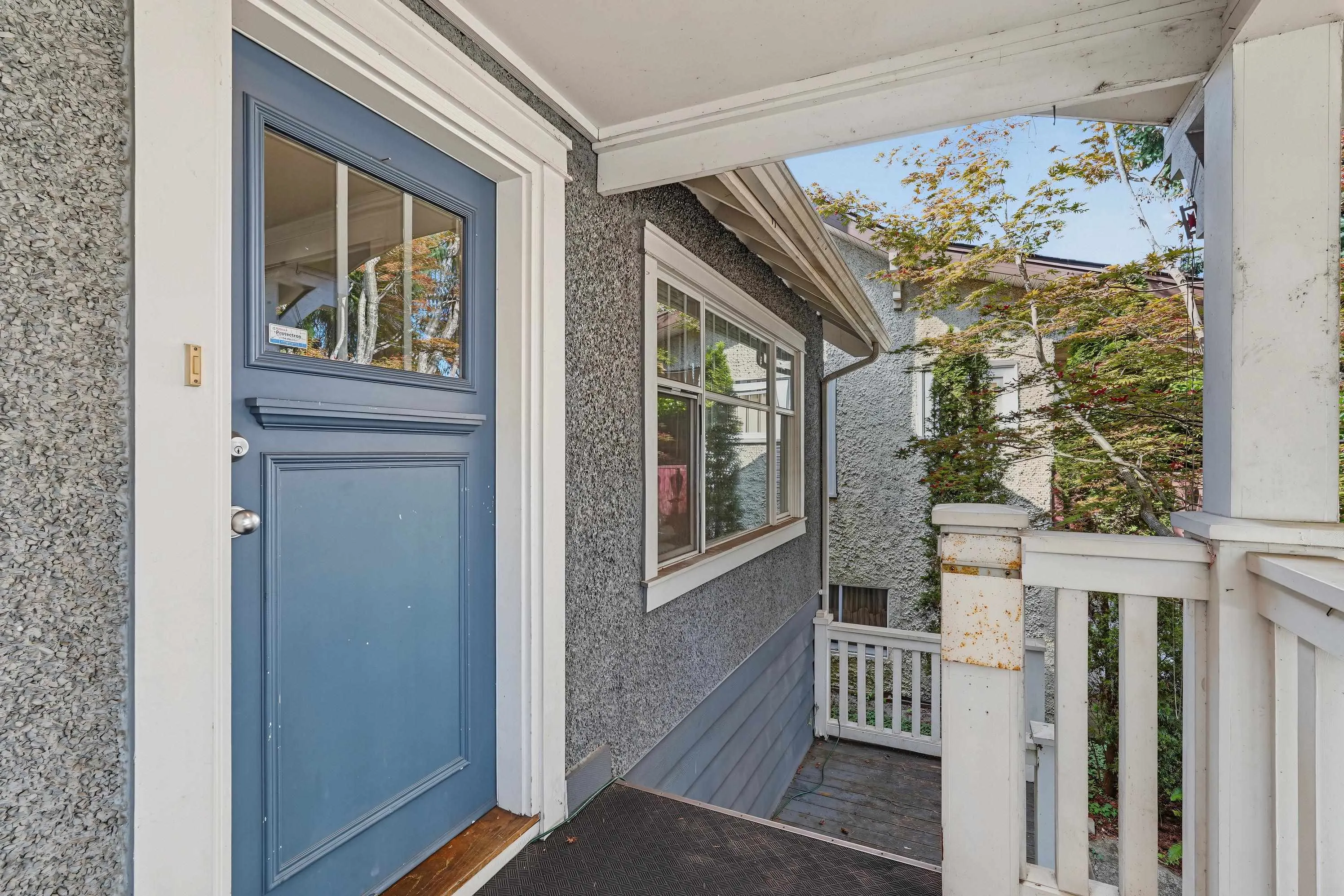 462 W 19th Avenue