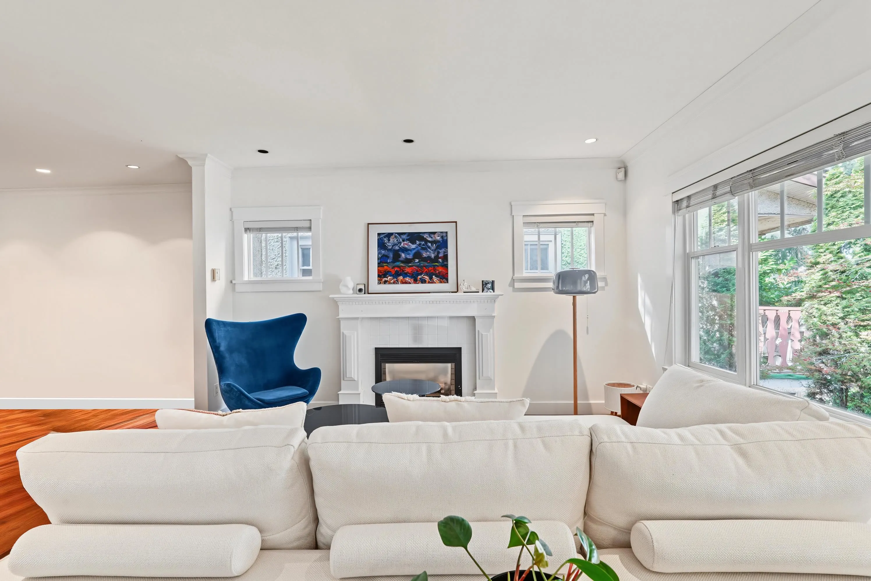 462 W 19th Avenue