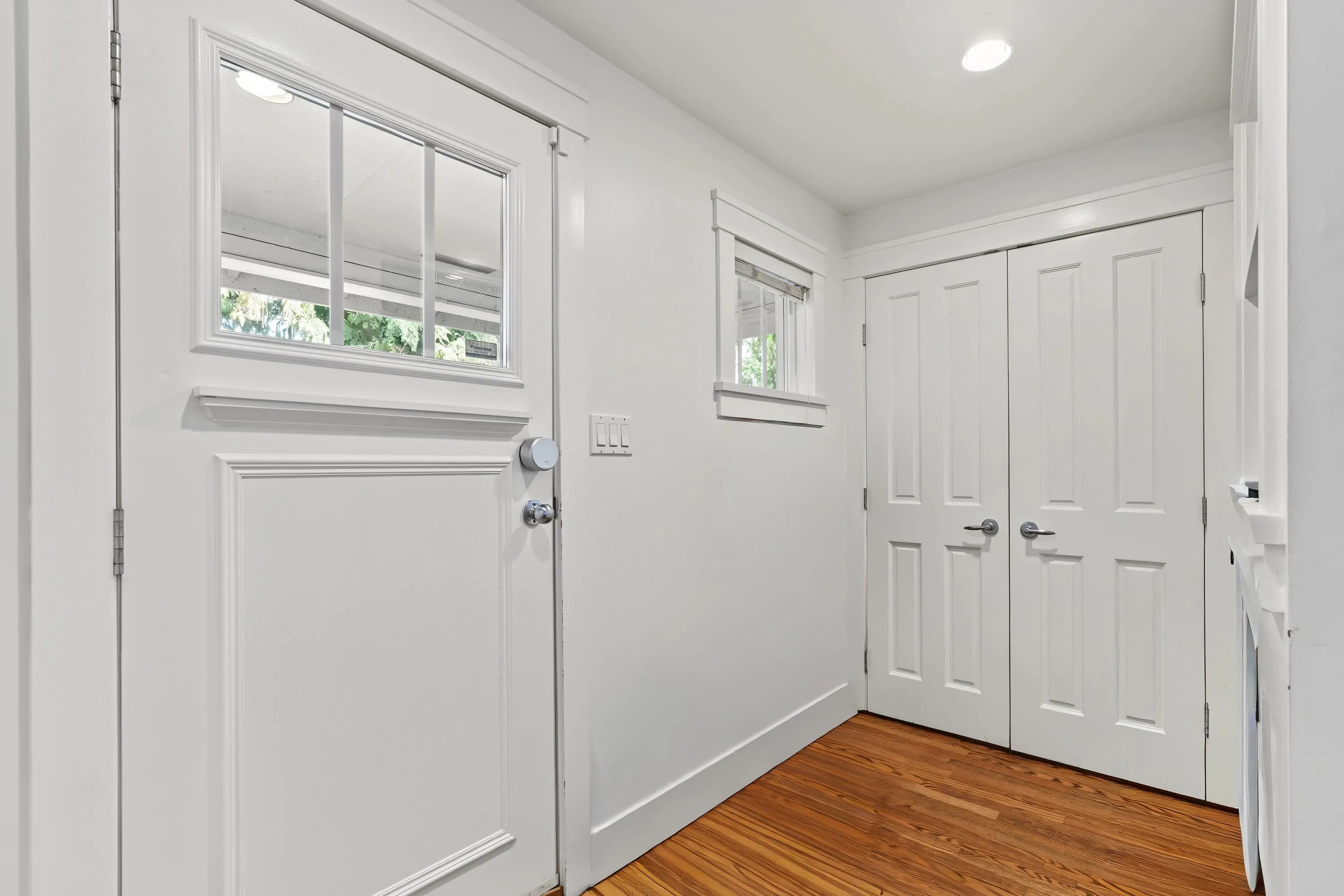 462 W 19th Avenue