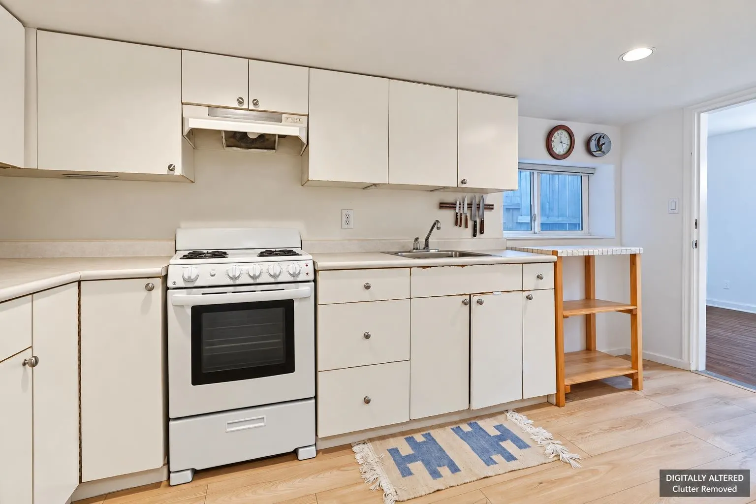 462 W 19th Avenue