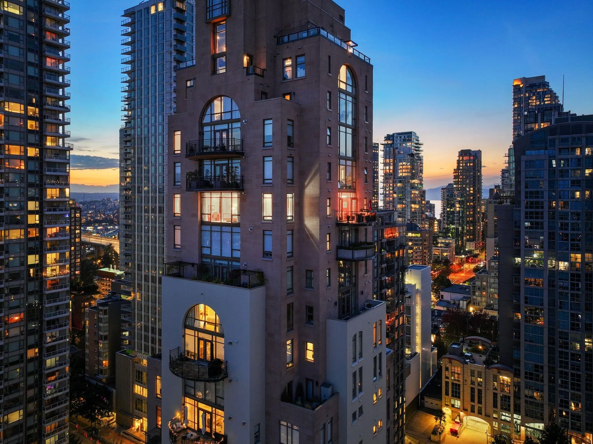 1280 Richards Street #2600