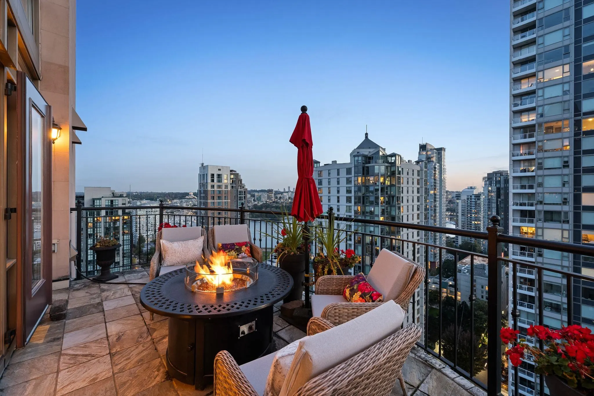1280 Richards Street #2600