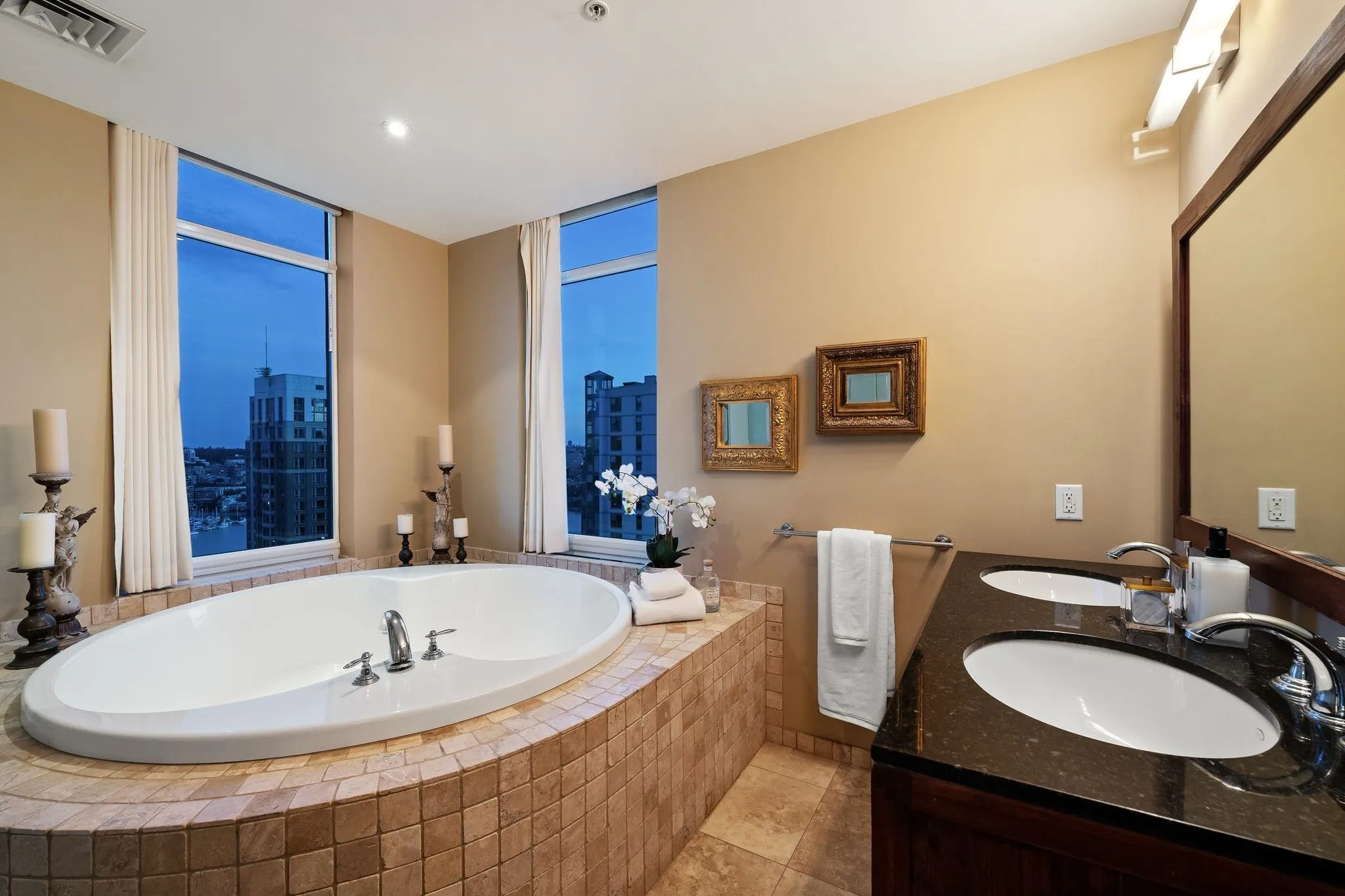 1280 Richards Street #2600