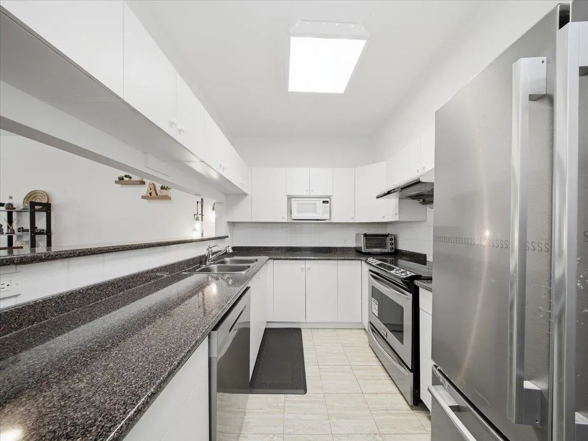 10128 132 Street #114