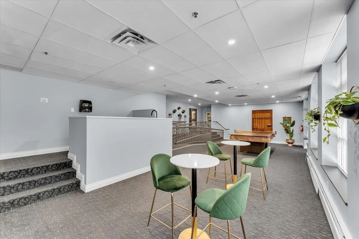 1010 Burnaby Street #701