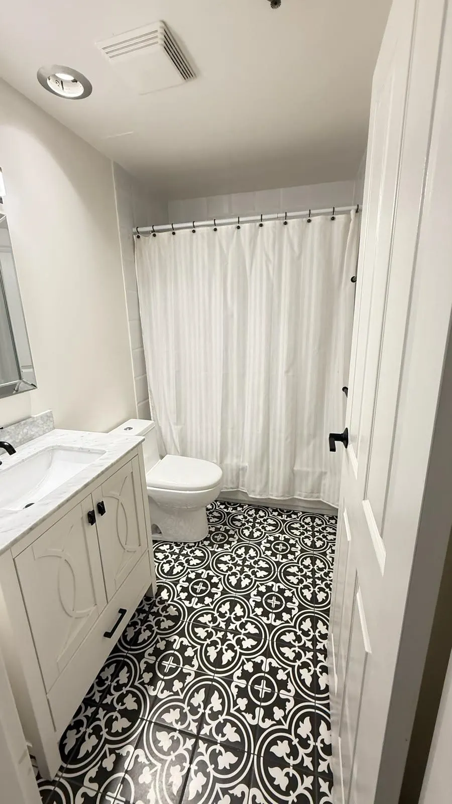 1010 Burnaby Street #701