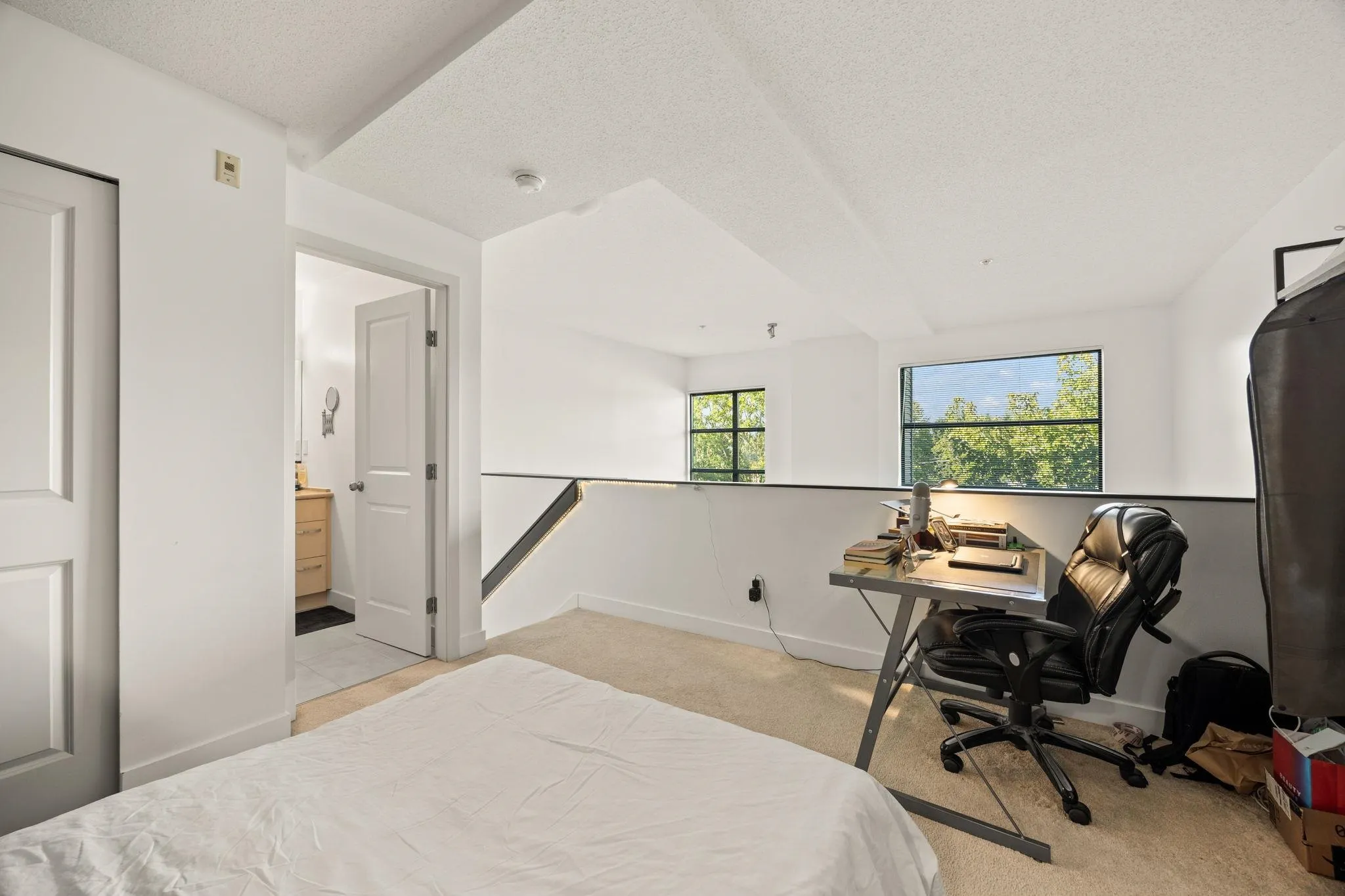 10838 City Pkwy Drive #432